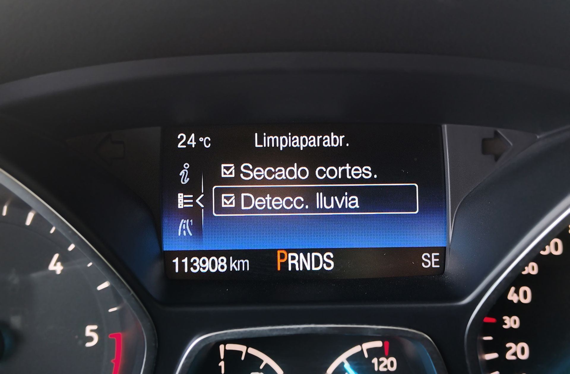 Ford Kuga 2.0 TDCi ST-Line 4x4 Powershift - foto 49