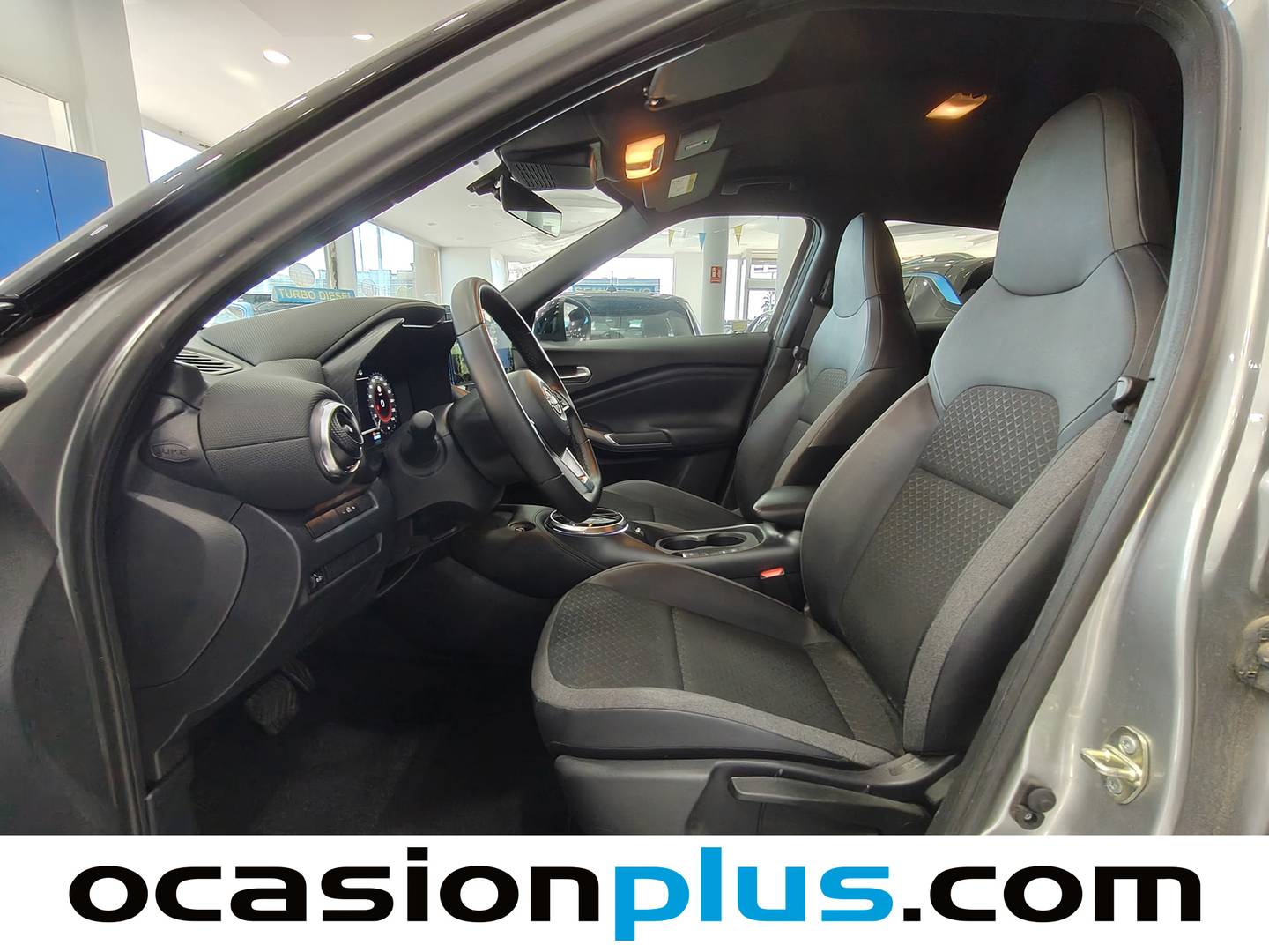 Foto asientos delanteros Nissan JUKE Nissan Juke 1.6 Hybrid N-Connecta Auto (143 CV)