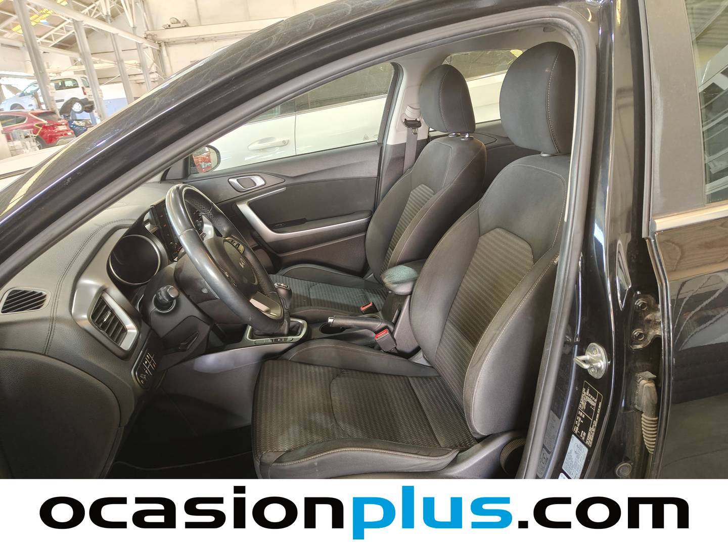Foto asientos delanteros KIA XCeed KIA XCeed 1.0 T-GDi Drive (120 CV)