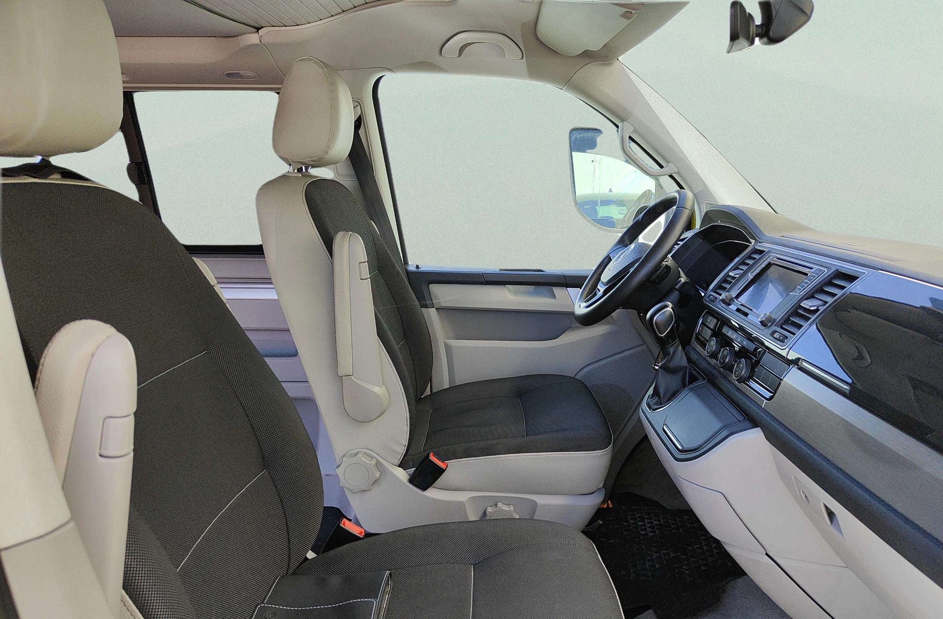 Volkswagen California Beach 2.0 TDI BMT DSG Camperizada - foto 18