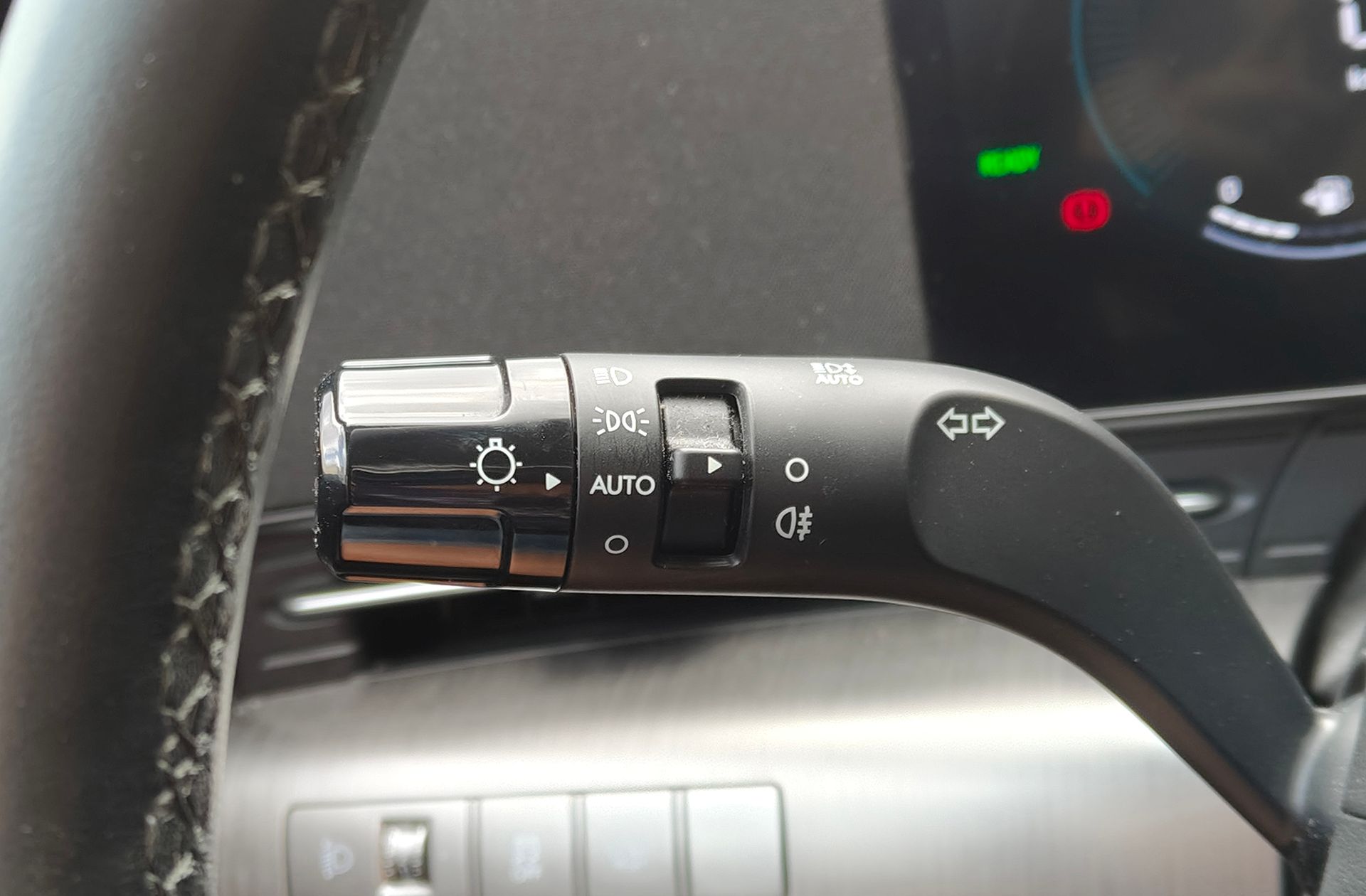 Hyundai Kona 1.6 GDI HEV Tecno 2C DCT - foto 24