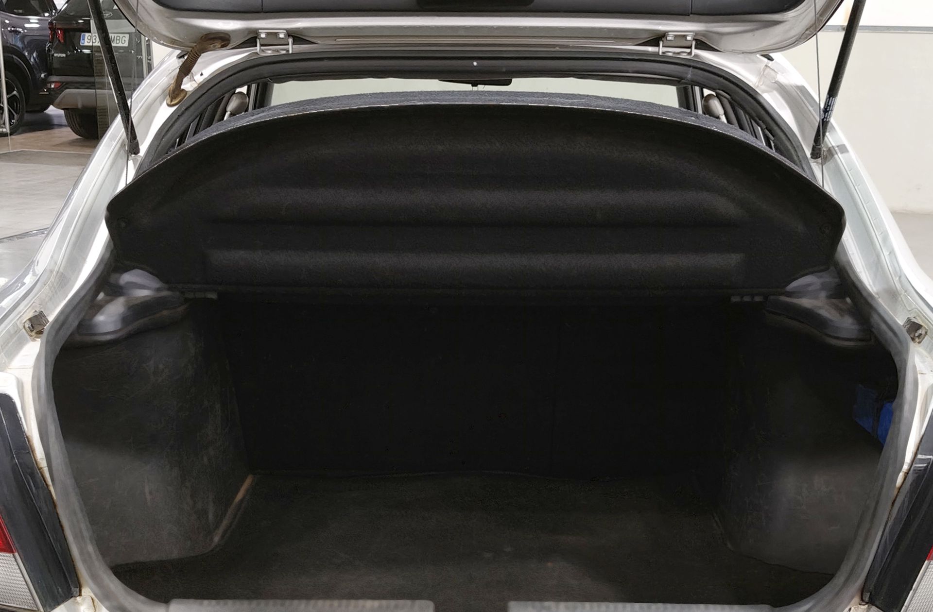 Mitsubishi Carisma 1.8 LS GDI - foto 12