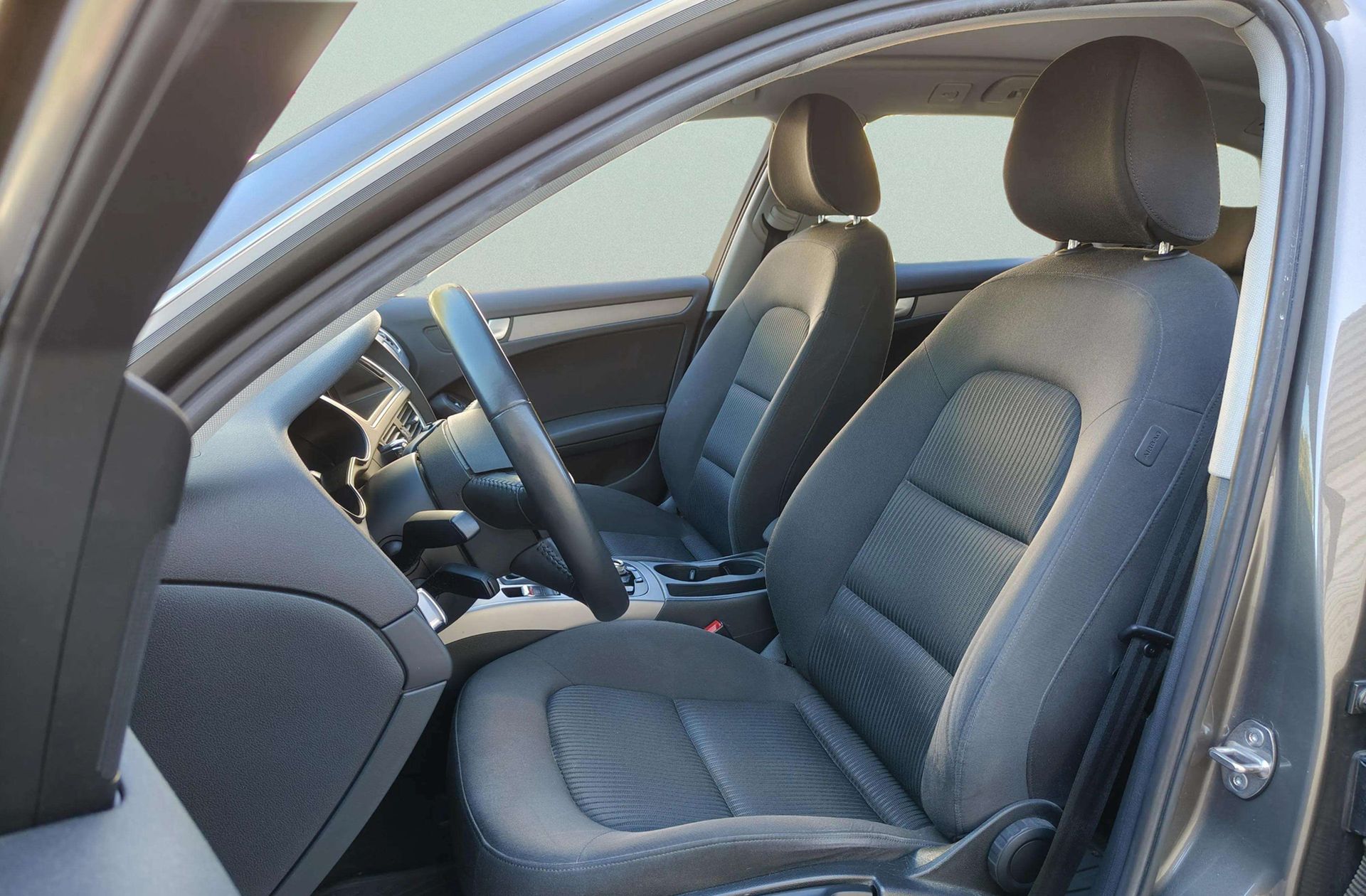 Audi A4 Avant Advanced edition 2.0 TDI - foto 9