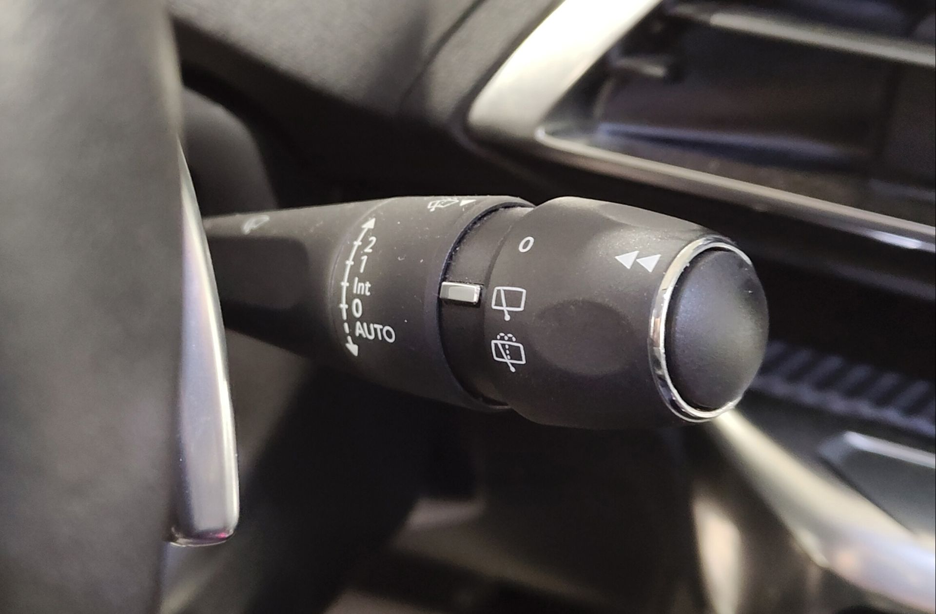 Peugeot 5008 PureTech 130 Allure EAT8 7 plazas - foto 29