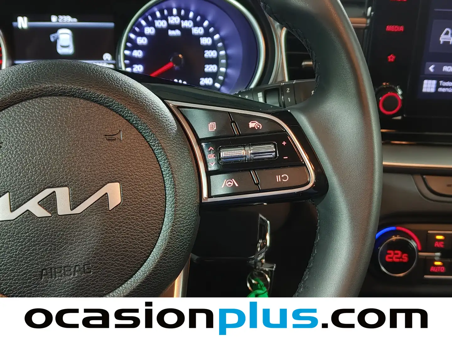 Foto KIA XCeed Kia XCeed 1.5 MHEV iMT Drive (160 CV)