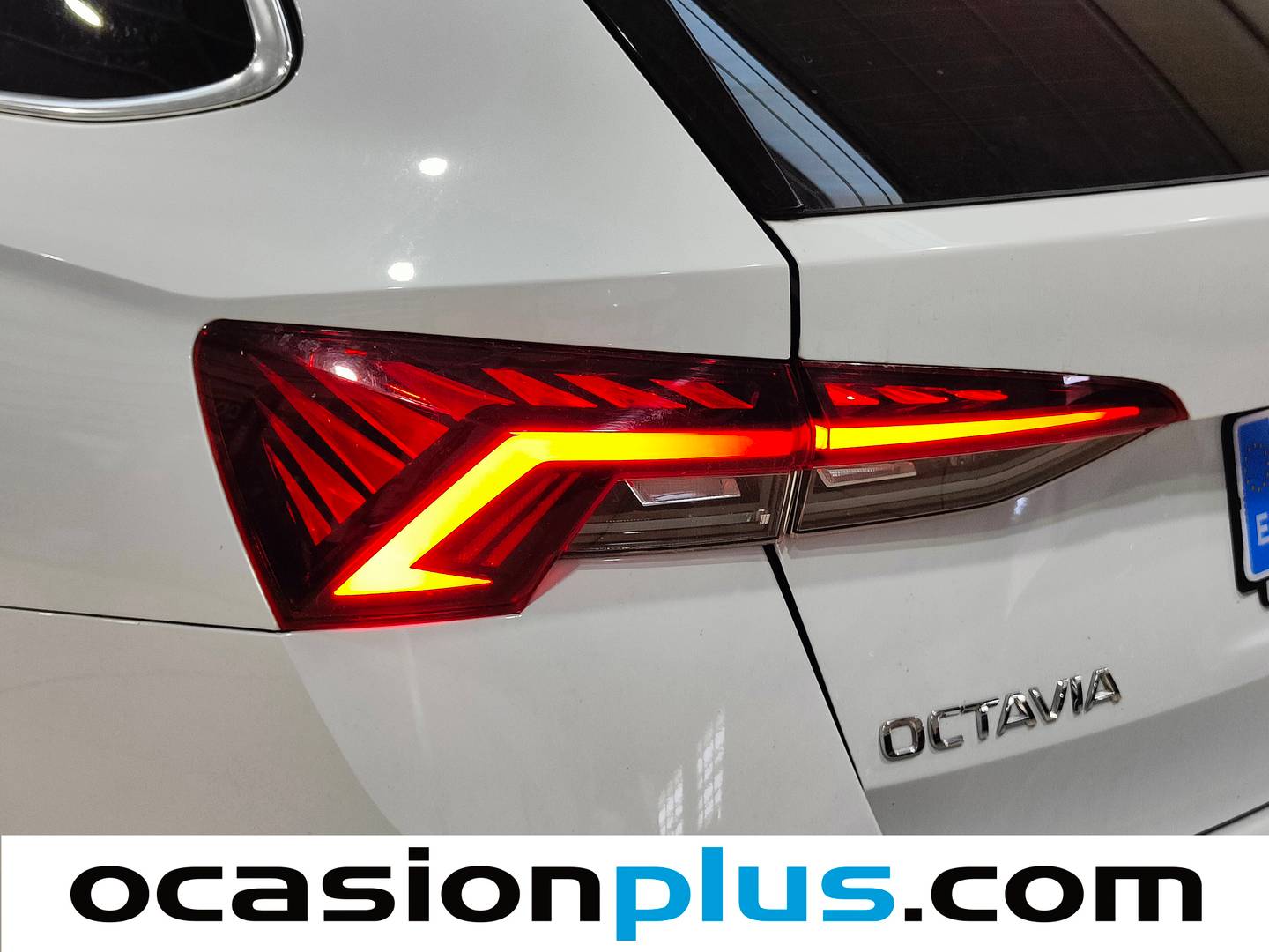 Acabados Skoda Octavia Skoda Octavia Combi 1.0 TSI mHEV Ambition DSG (110 CV)