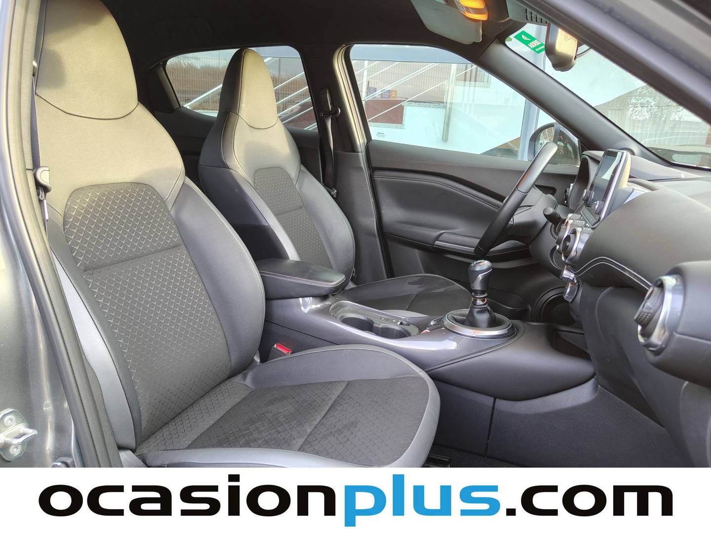 Foto Nissan JUKE Nissan Juke DIG-T N-Design Black (114 CV)