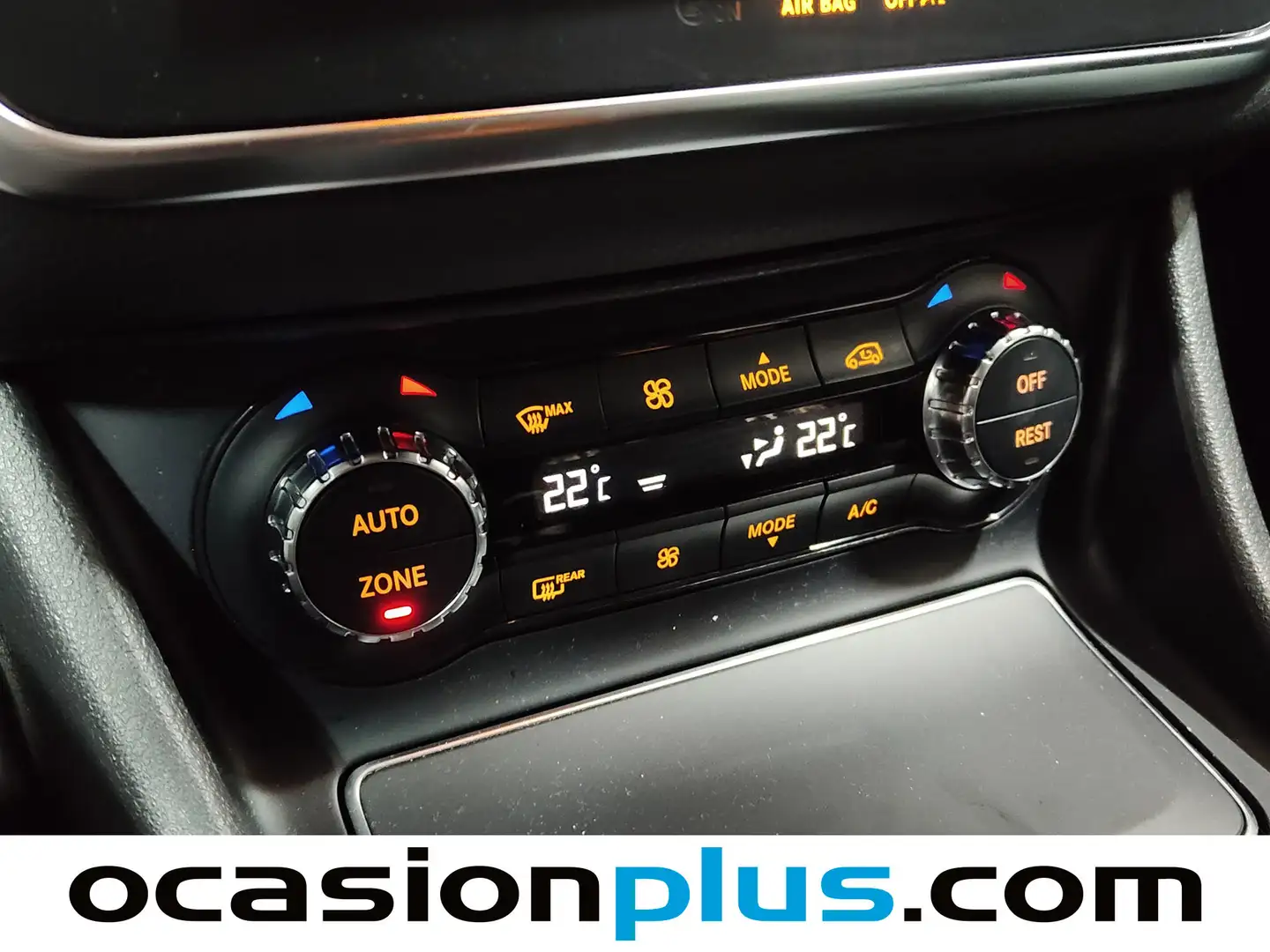 Foto Mercedes GLA Mercedes-Benz GLA GLA 200 d (136 CV) PACK AMG