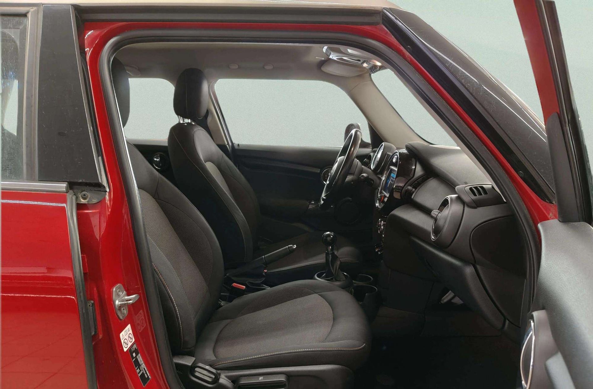 MINI Cooper One D - foto 15