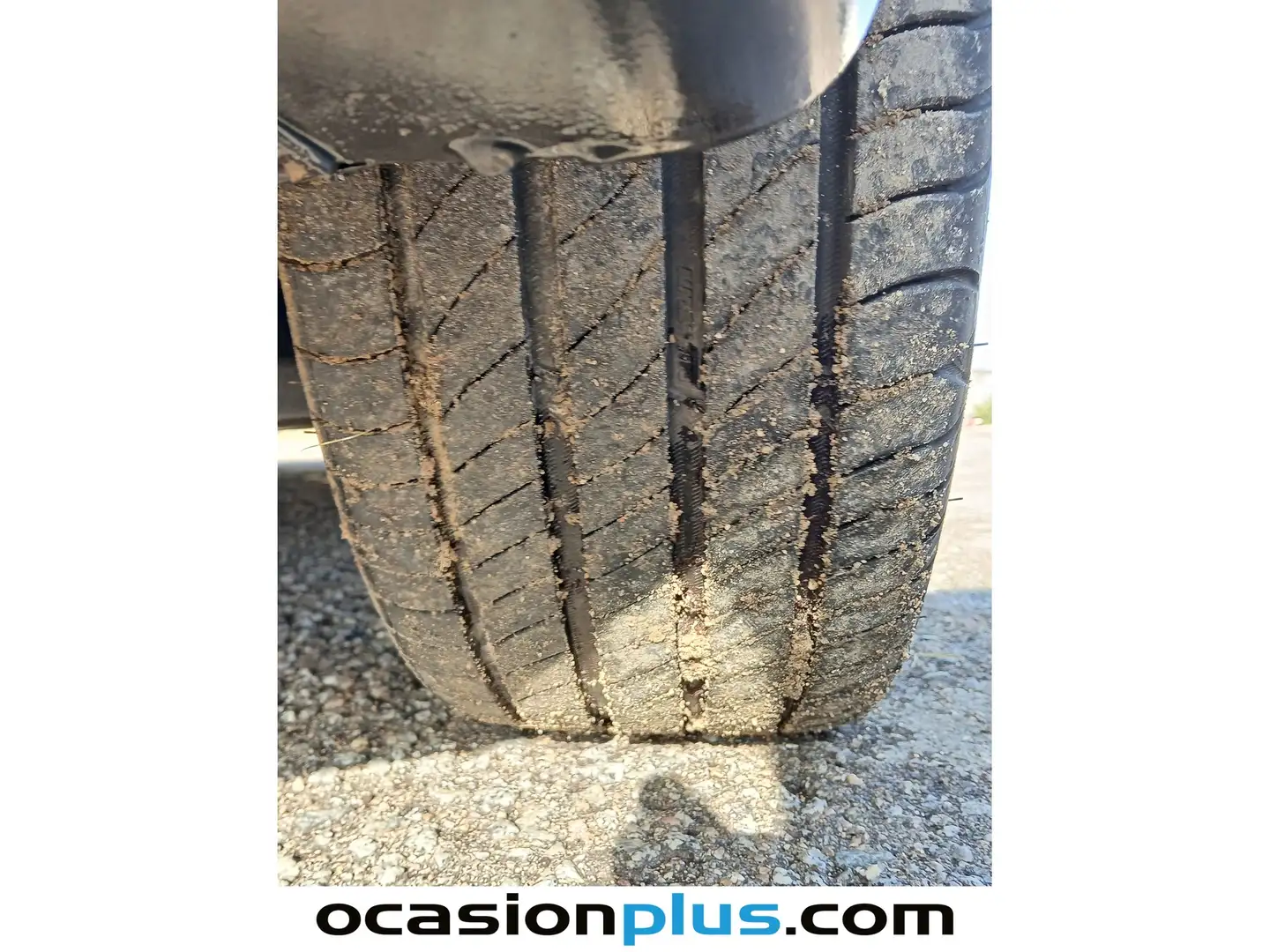 Foto SsangYong Tivoli Ssangyong Tivoli D16T Limited 4x2 (115 CV)