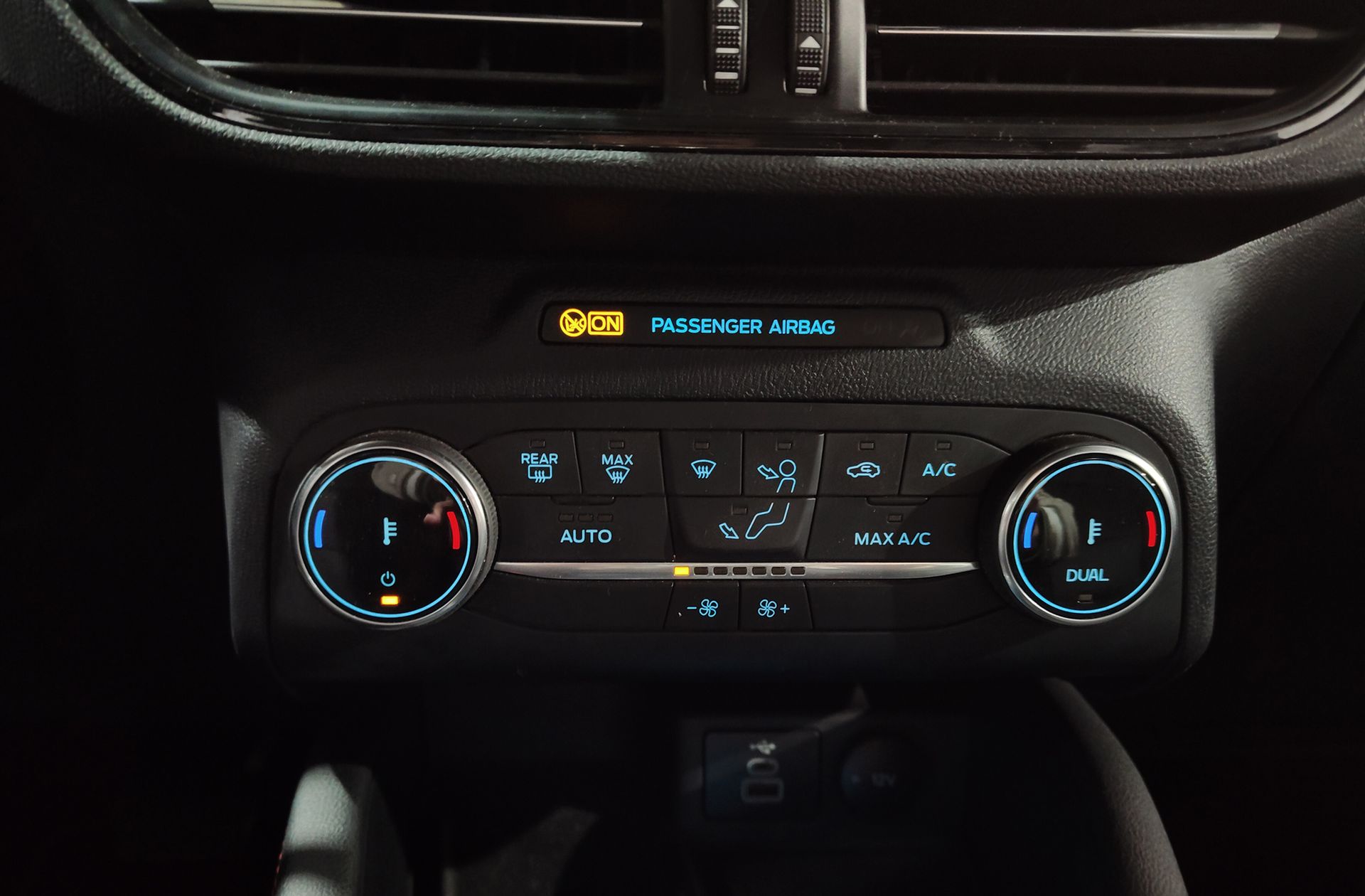 Ford Kuga 2.5 Duratec PHEV ST-Line - foto 30