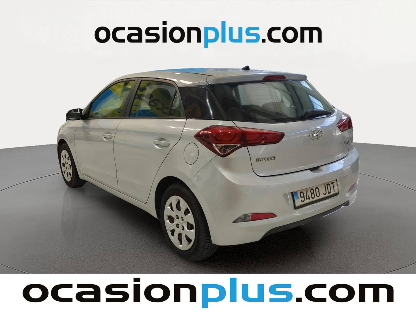Foto trasera Hyundai i20 Hyundai i20 1.2 MPI Essence (84 CV) izquierda