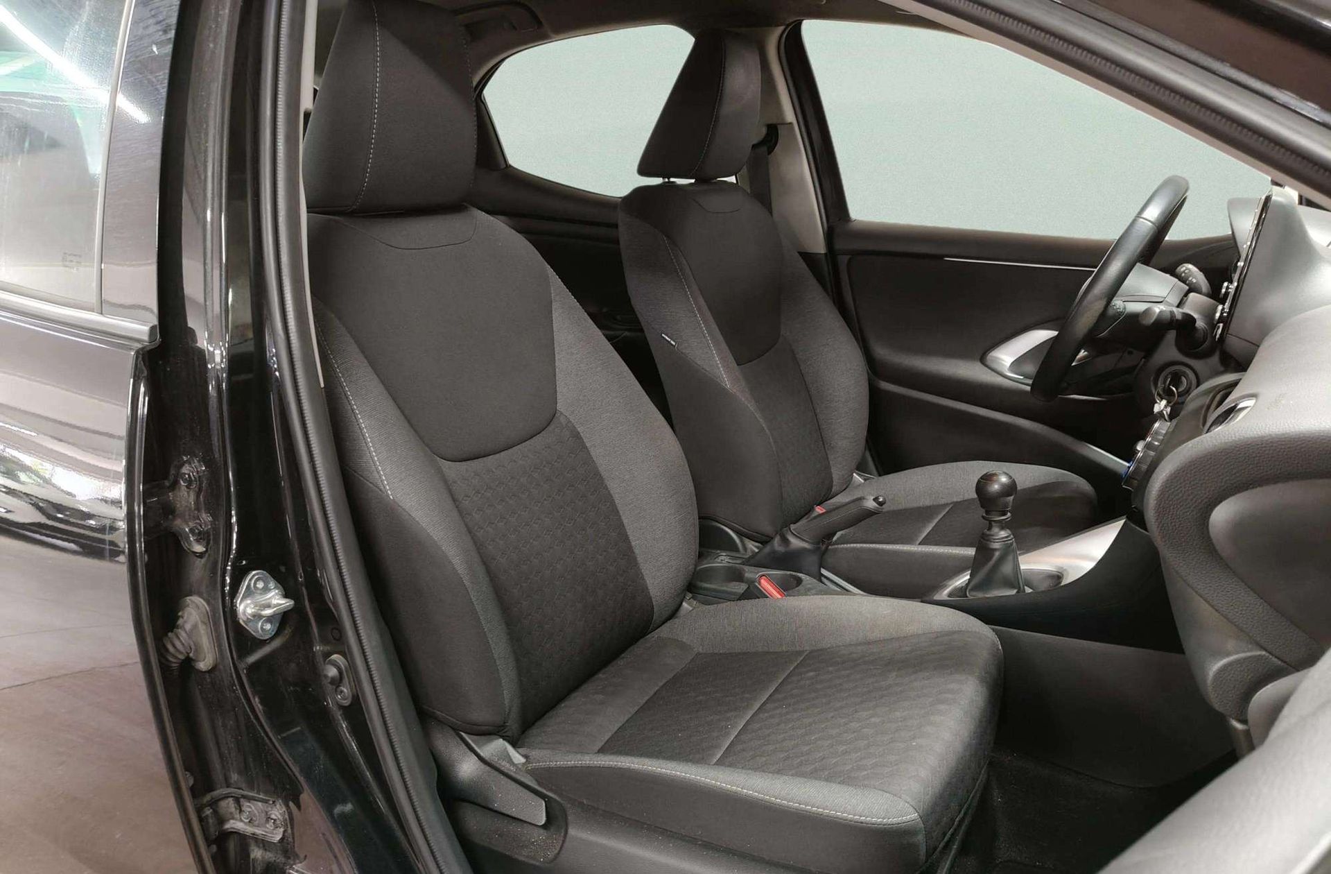 Toyota Yaris 1.5 S-Edition - foto 18