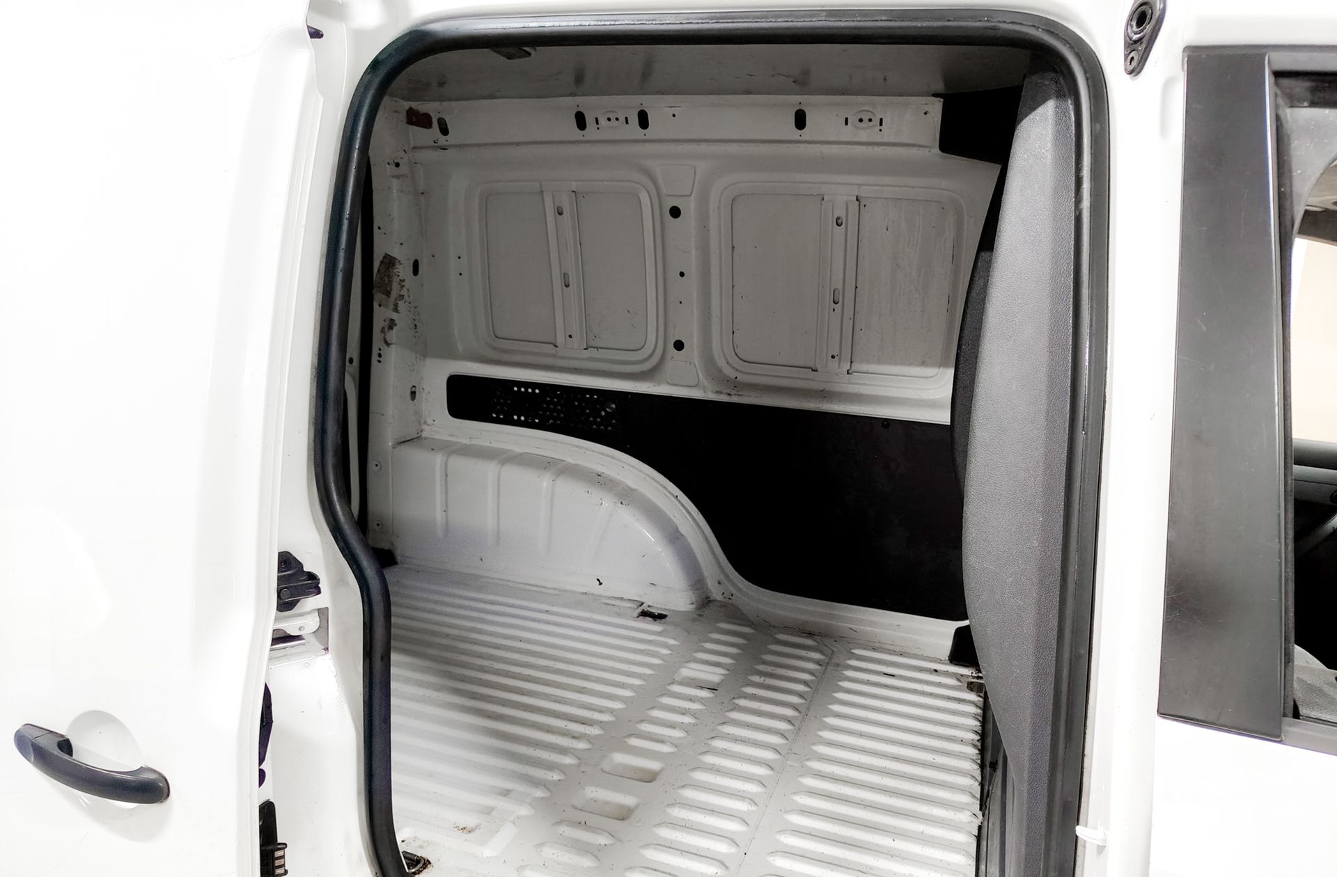 Volkswagen Caddy Furgón PRO 1.6 TDI BMT - foto 15