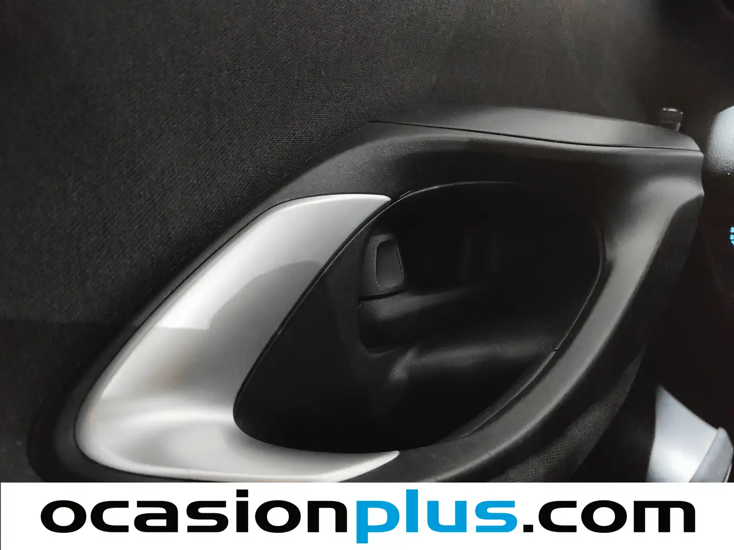 Foto Toyota Yaris Toyota Yaris 120H Business Plus (116 CV)