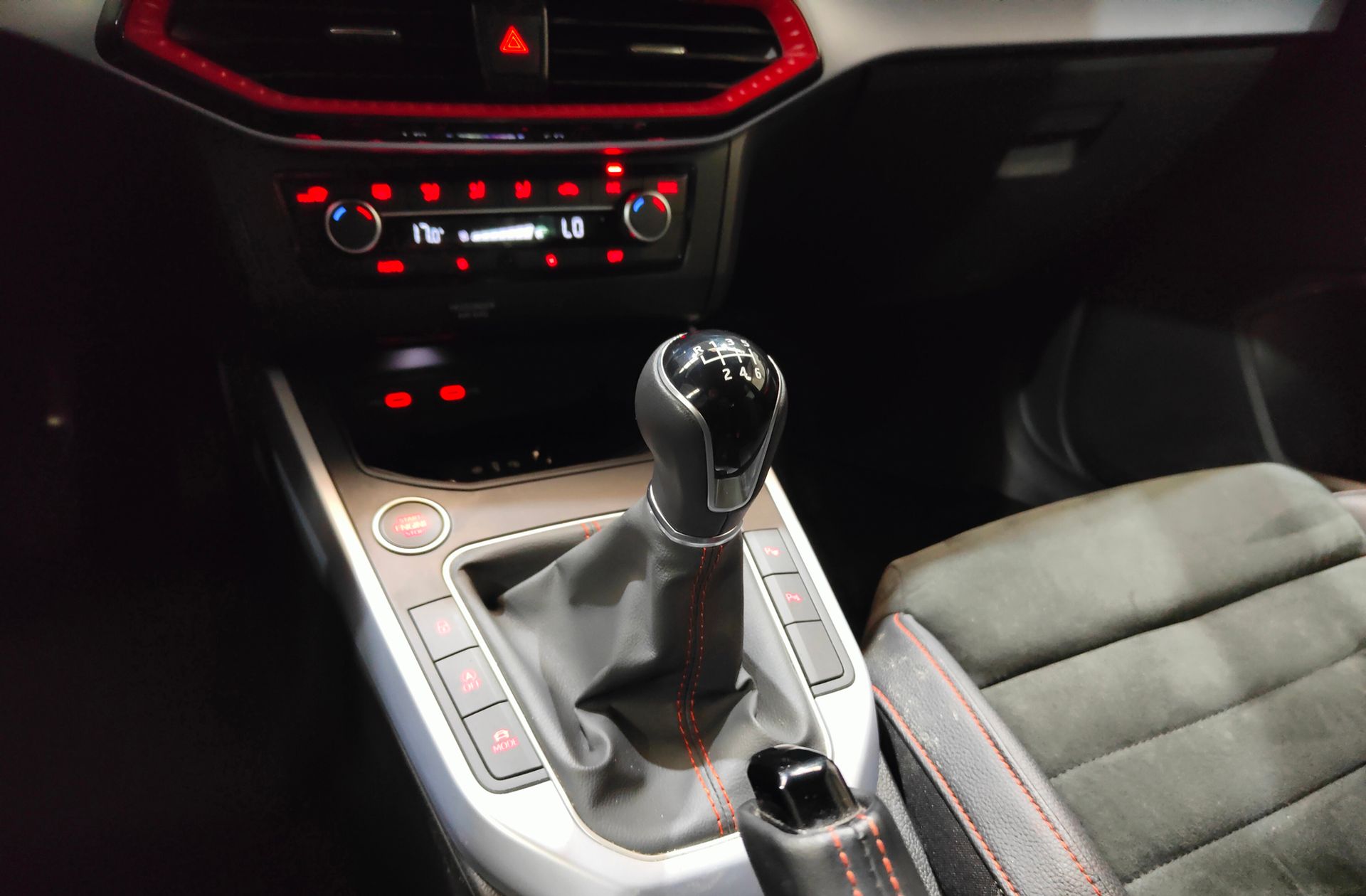 SEAT Arona 1.0 TSI FR XL RX - foto 5