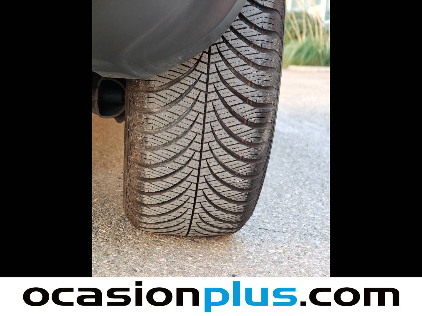 Foto Nissan JUKE Nissan Juke DIG-T N-Connecta 4x2 DCT (117 CV)