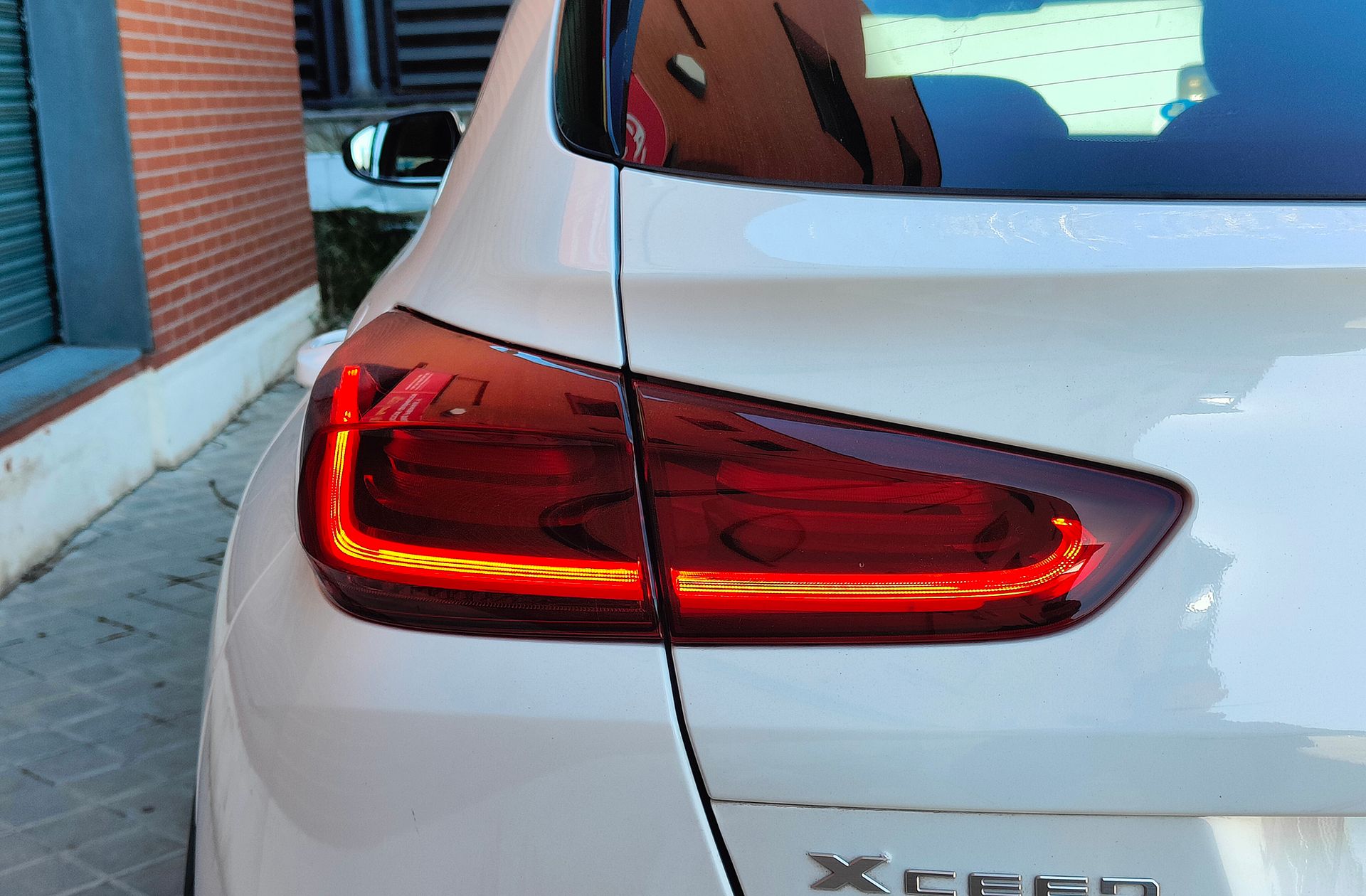 Kia XCeed 1.6 GDi PHEV eMotion - foto 19