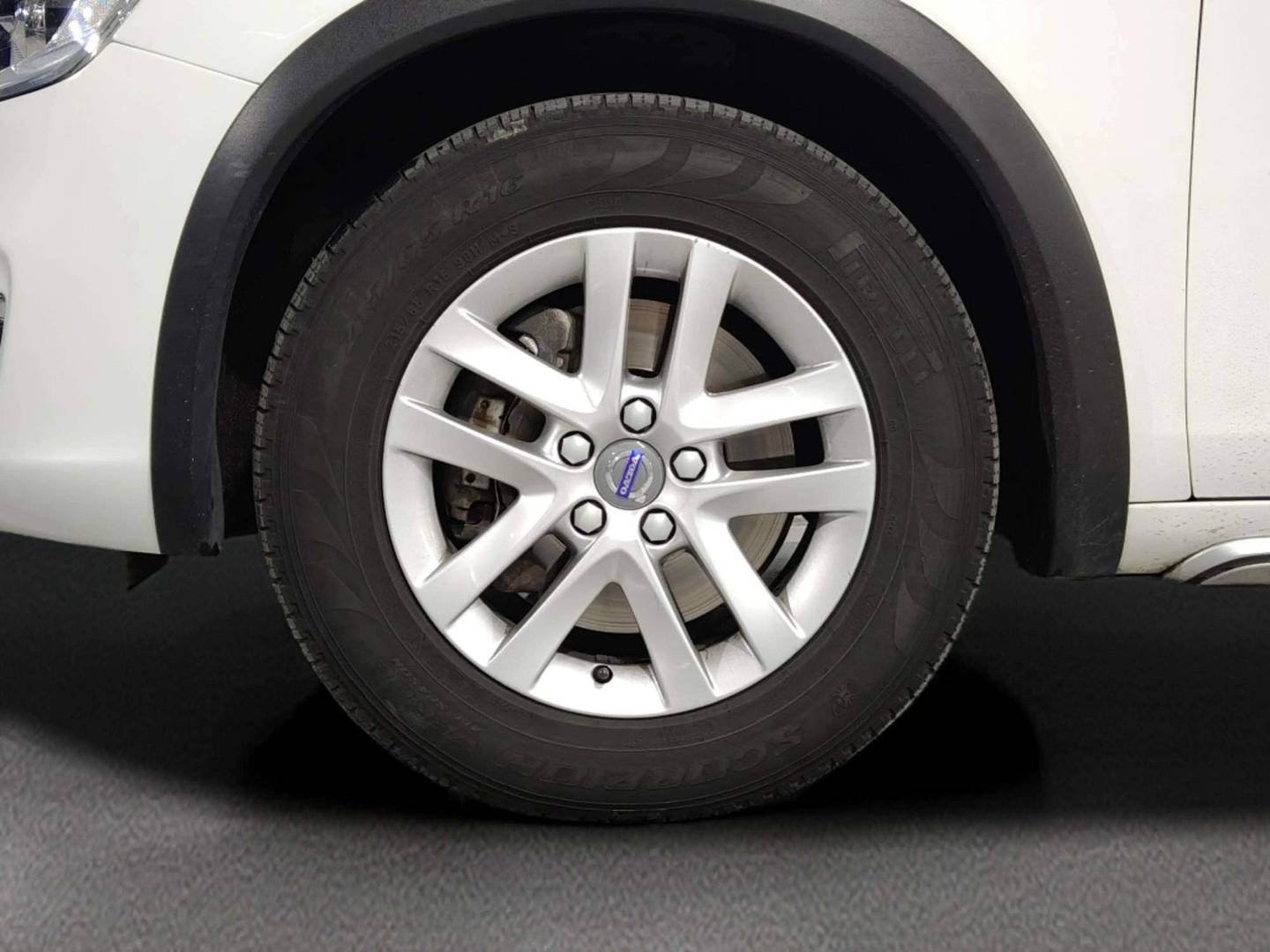 Foto Volvo V60 Cross Country Volvo V60 Cross Country Cross Country D3 Kinetic (150 CV)