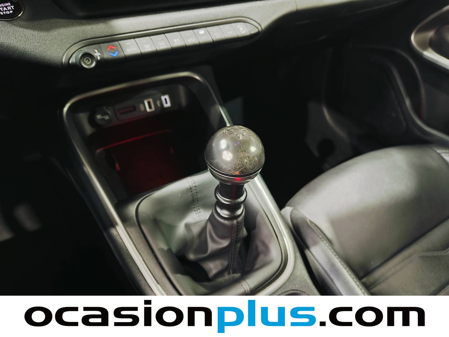 Foto Jeep Avenger Jeep Avenger 1.2 G Summit (100 CV)