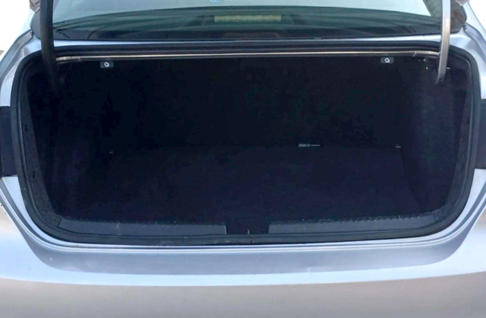 Volkswagen Jetta 1.6 TDI Advance BMT - foto 12