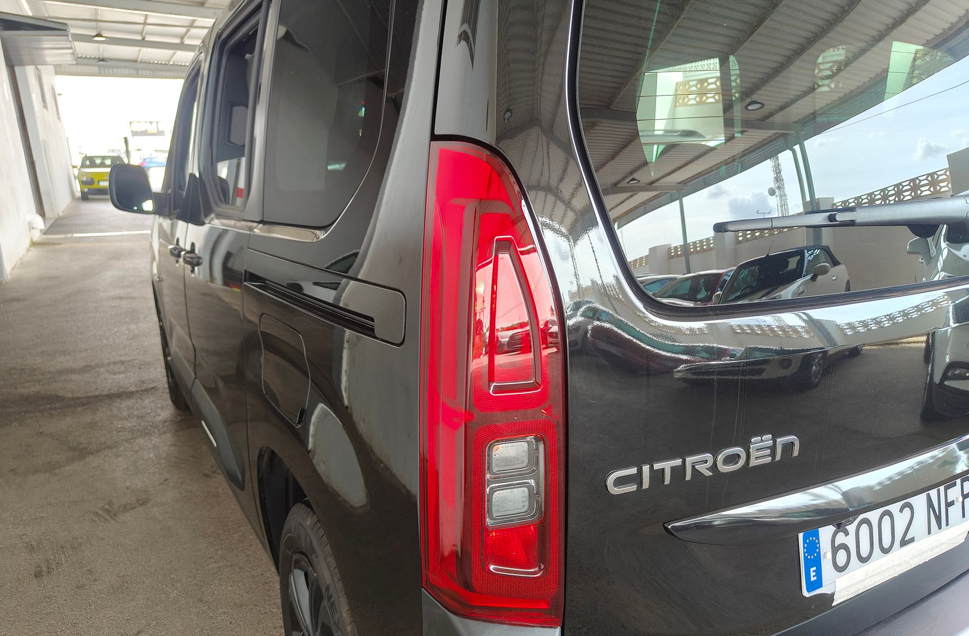 Citroën Berlingo BlueHDi 100 Plus Talla M - foto 17