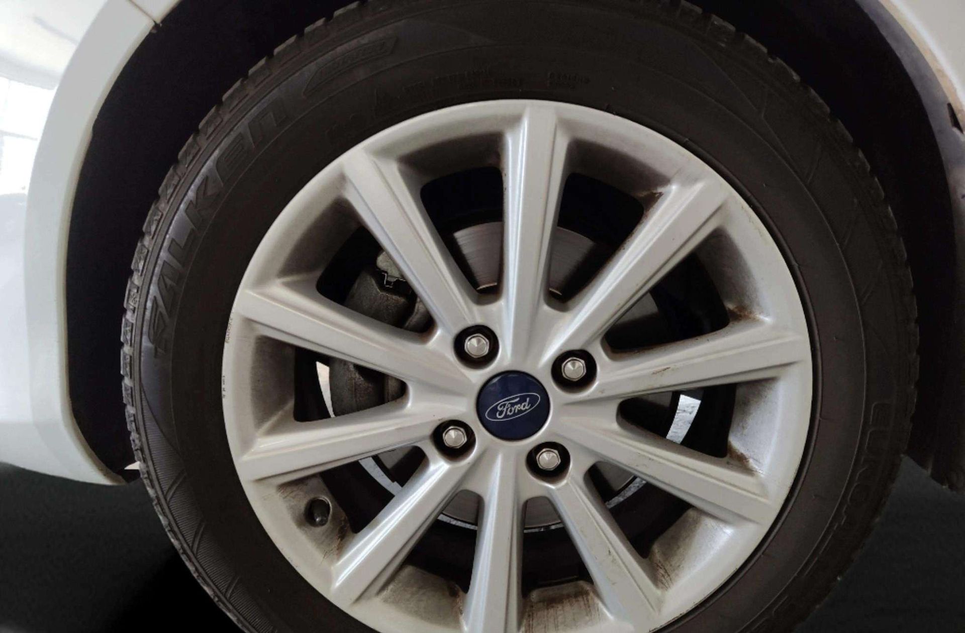 Ford B-Max 1.0 EcoBoost Titanium - foto 32