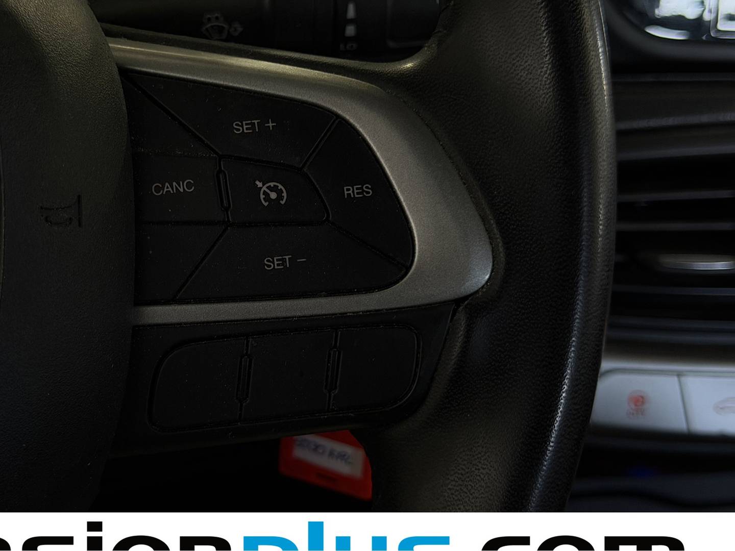 Equipamiento del Fiat Tipo Fiat Tipo 1.4 T-Jet Gasolina/GLP Easy (120 CV)