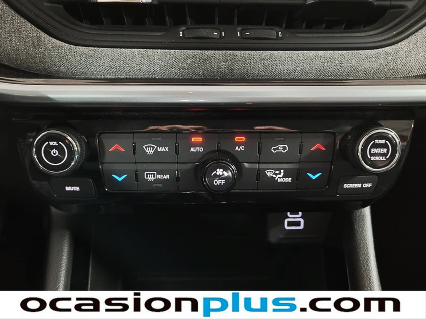 Foto Jeep Compass Jeep Compass 1.3 Gse T4 Longitude FWD MT (130 CV)