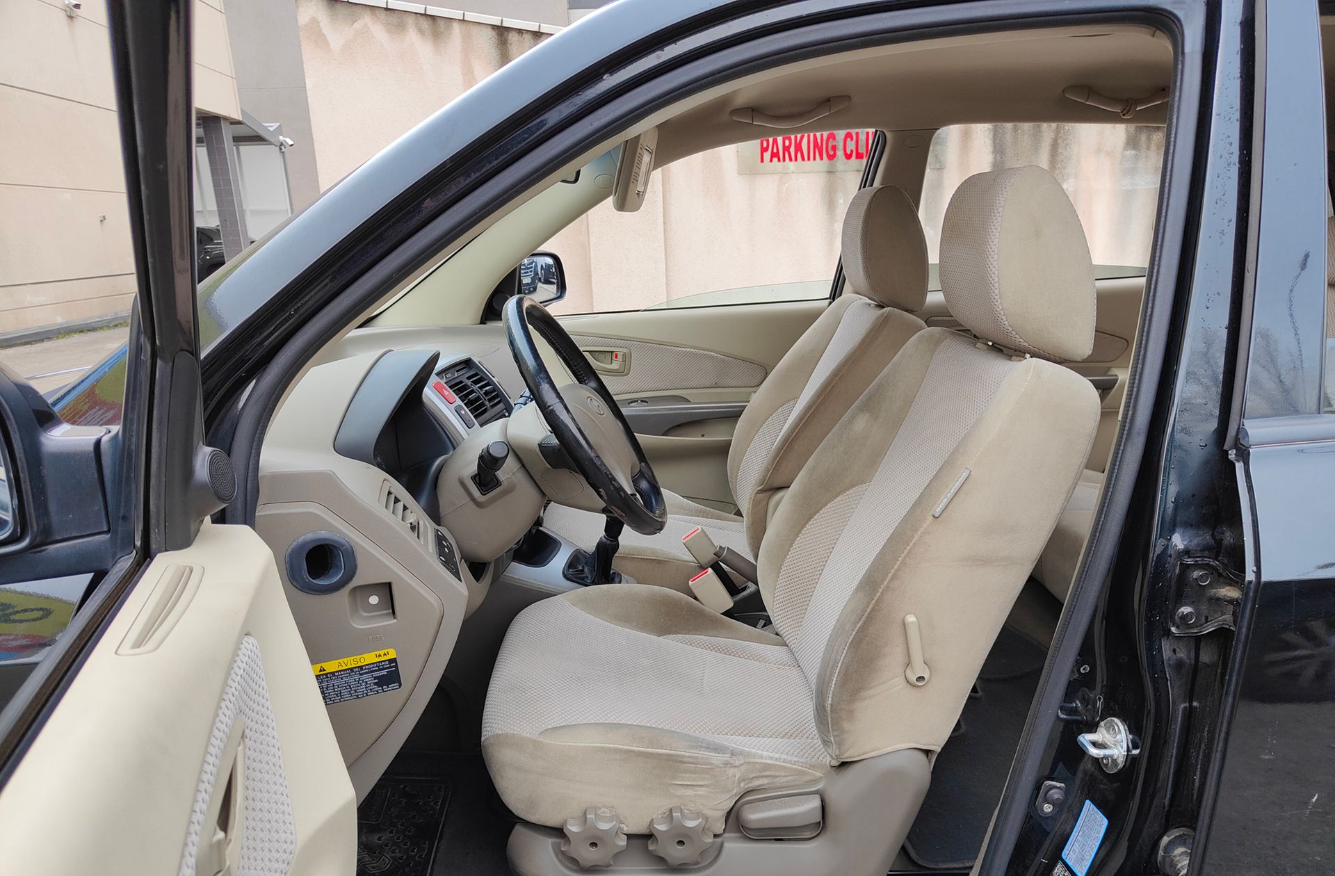 Hyundai Tucson 2.0 Comfort 4x2 - foto 8