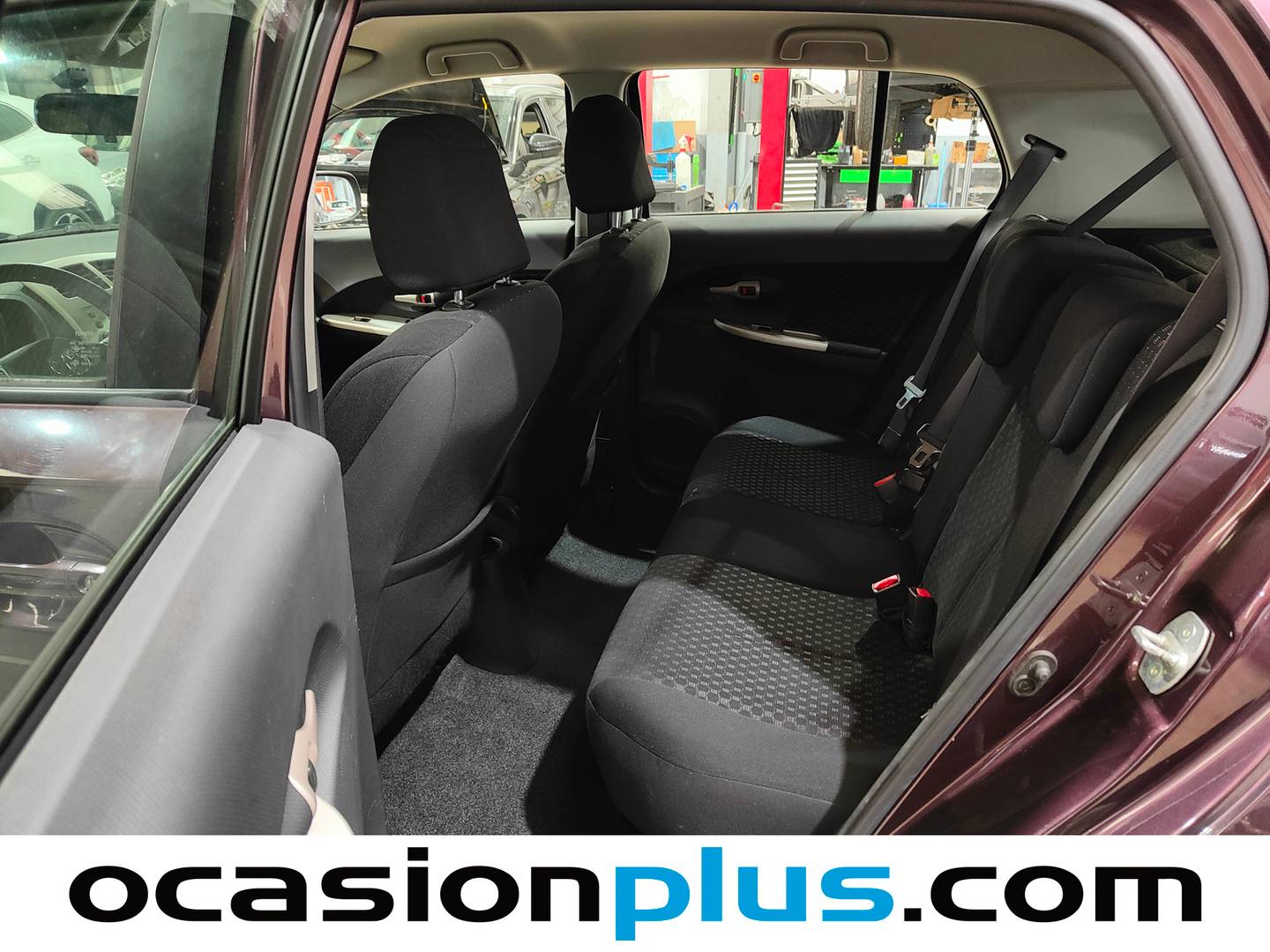 Foto asientos traseros Toyota Urban Cruiser Toyota Urban Cruiser 1.3 VVT-i Active (100 CV)