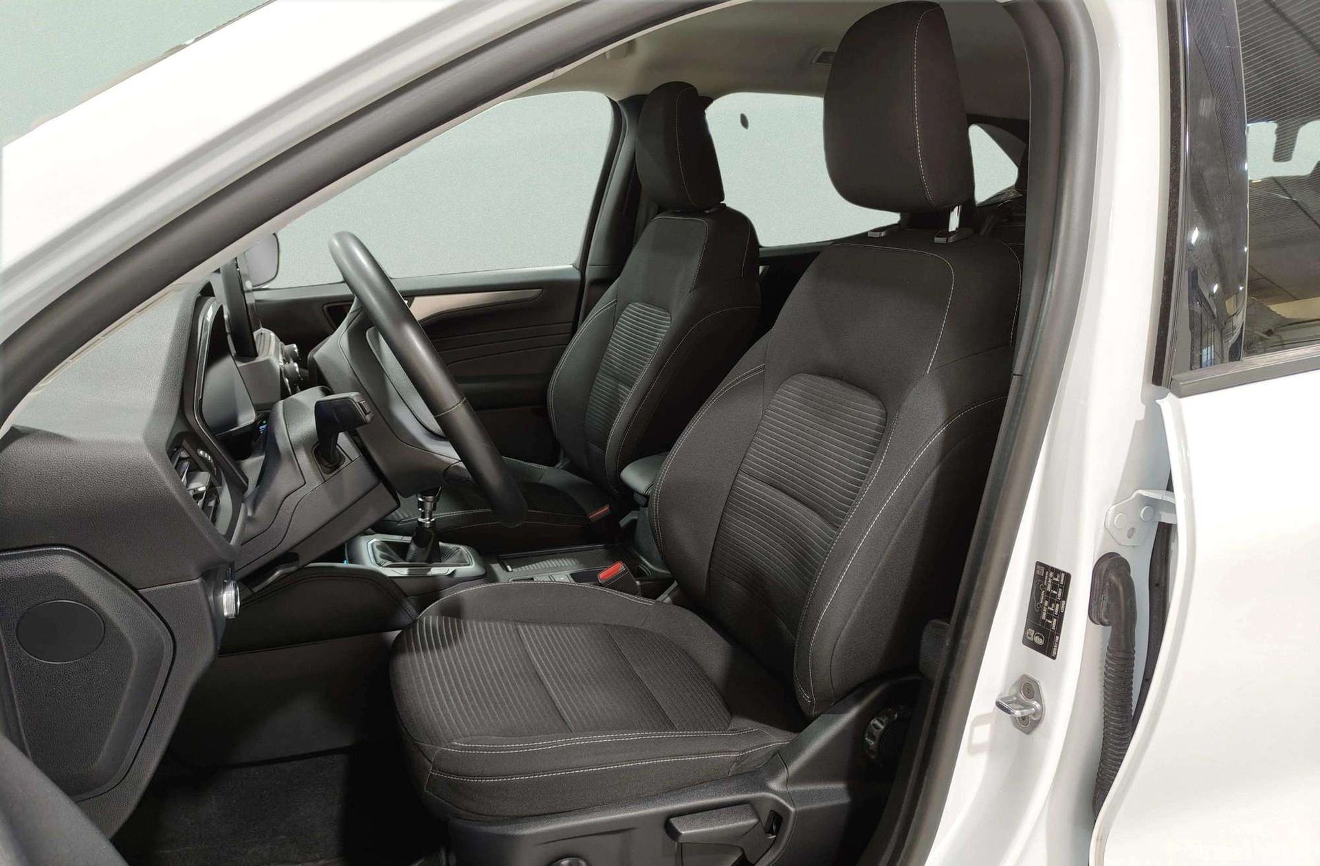 Ford Kuga 1.5 EcoBoost Titanium 4x2 - foto 14