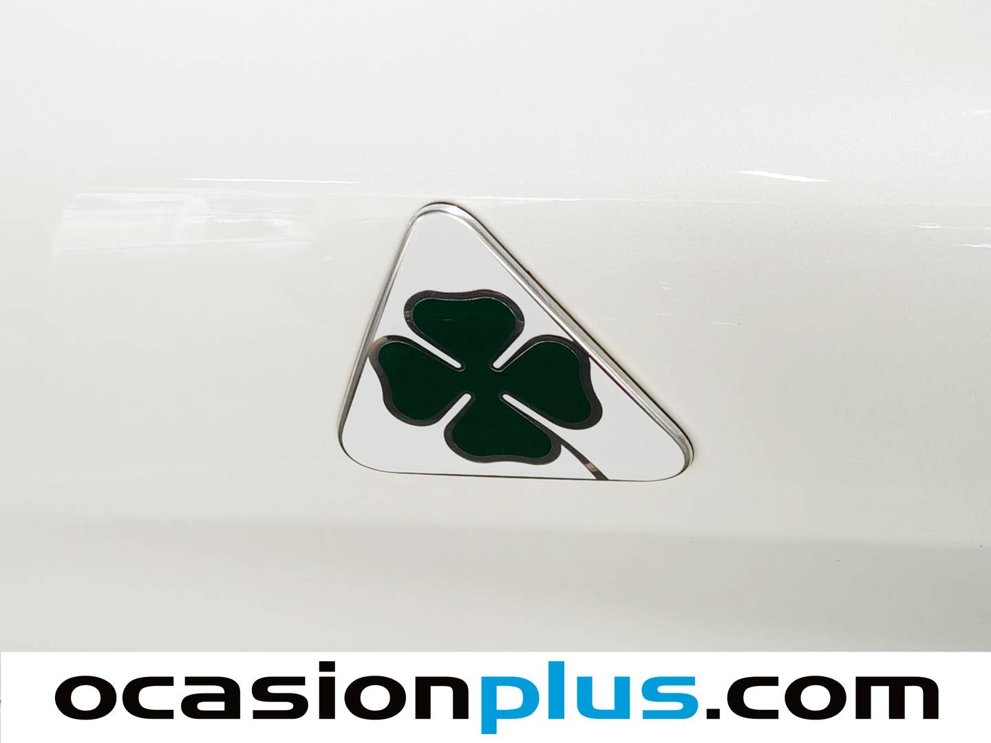 Extras y acabados del Alfa Romeo Stelvio Alfa Romeo Stelvio 2.9 Gasolina Quadrifoglio Q4 (510 CV)