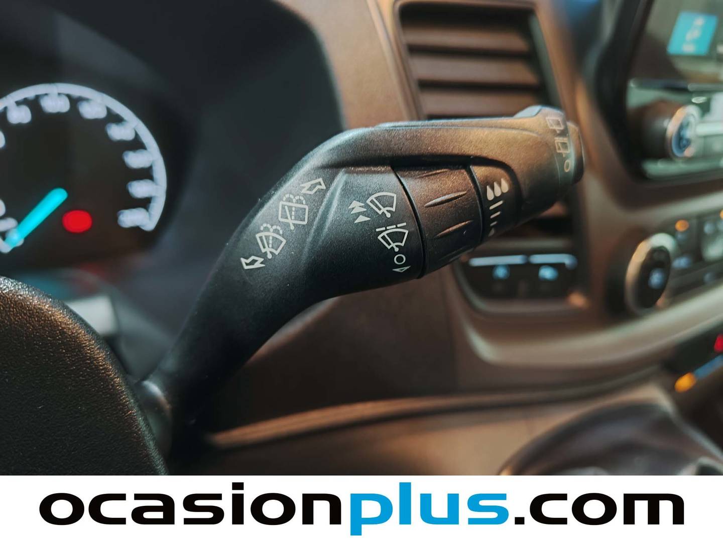 Foto Ford Transit Custom Ford Transit Custom Kombi 2.0 TDCI 320 L1 Trend  9 Plazas  (130 CV)