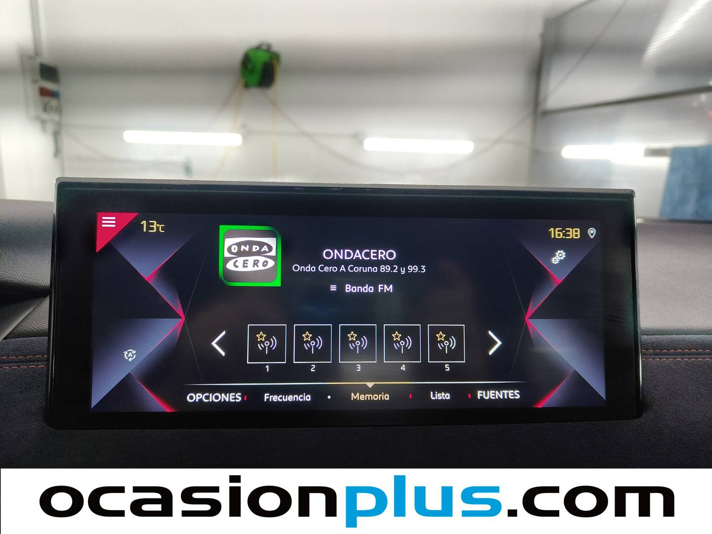 DS DS 3 Crossback DS DS3 Crossback BlueHDi 130 Ines de la Fressange Auto (131 CV) seminuevo