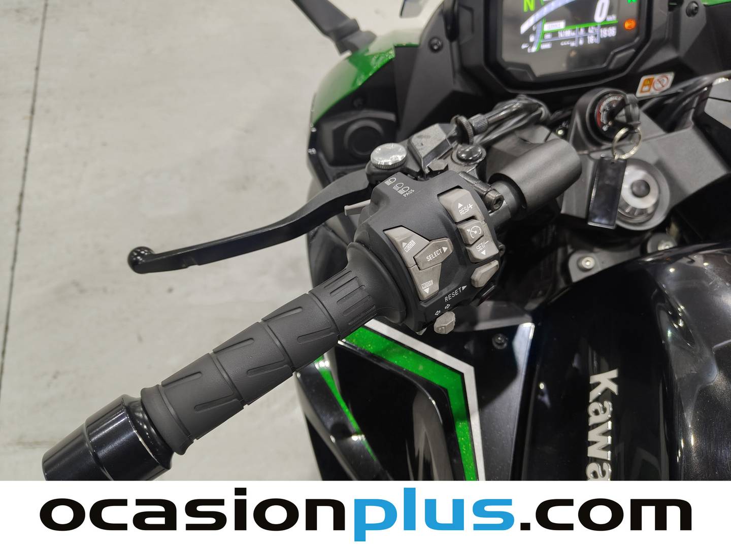 Kawasaki Ninja 1000SX Kawasaki Ninja 1000SX (143 CV) manual