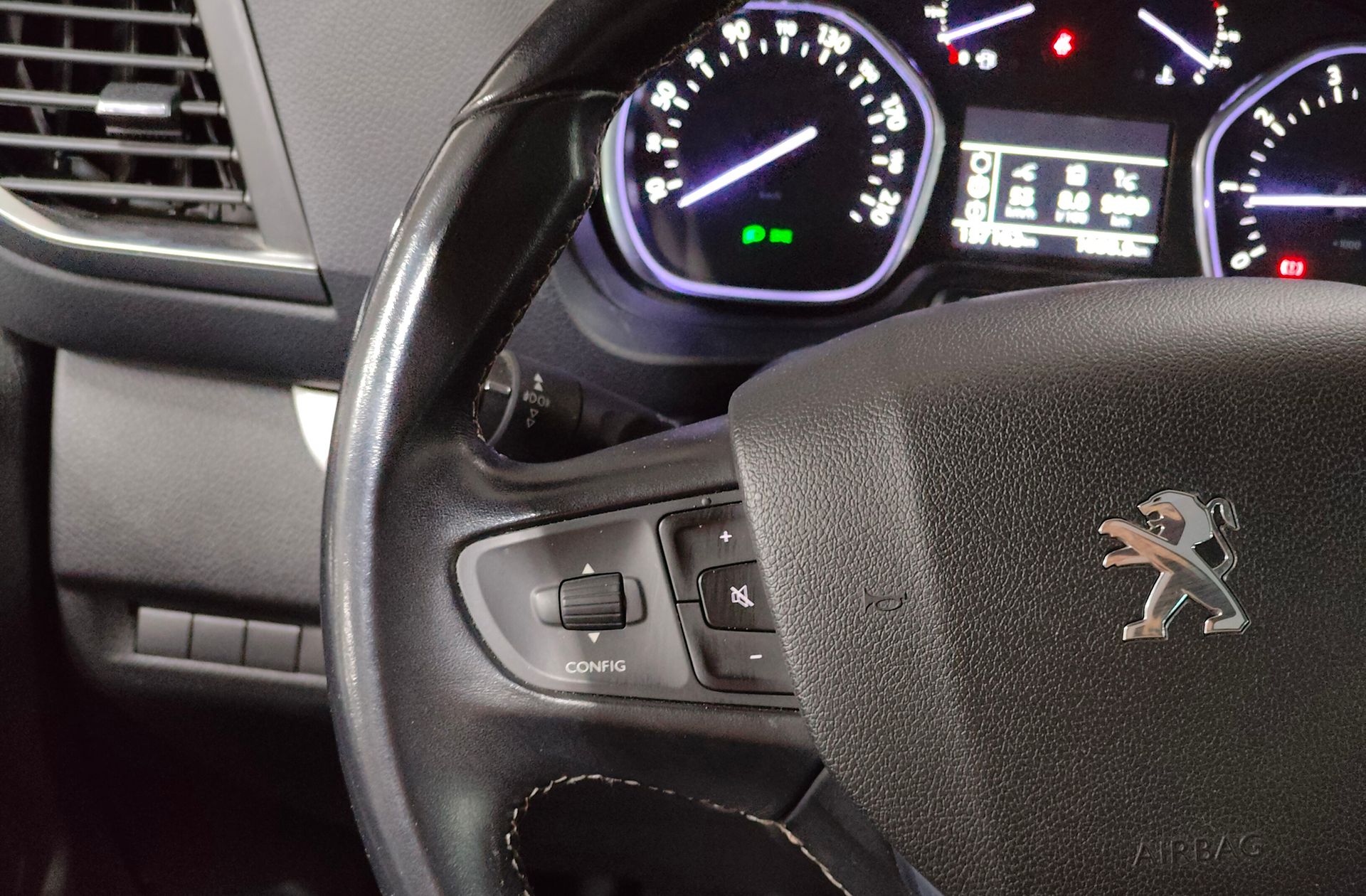 Peugeot Traveller Business VIP Long BlueHDi 7 plazas - foto 31