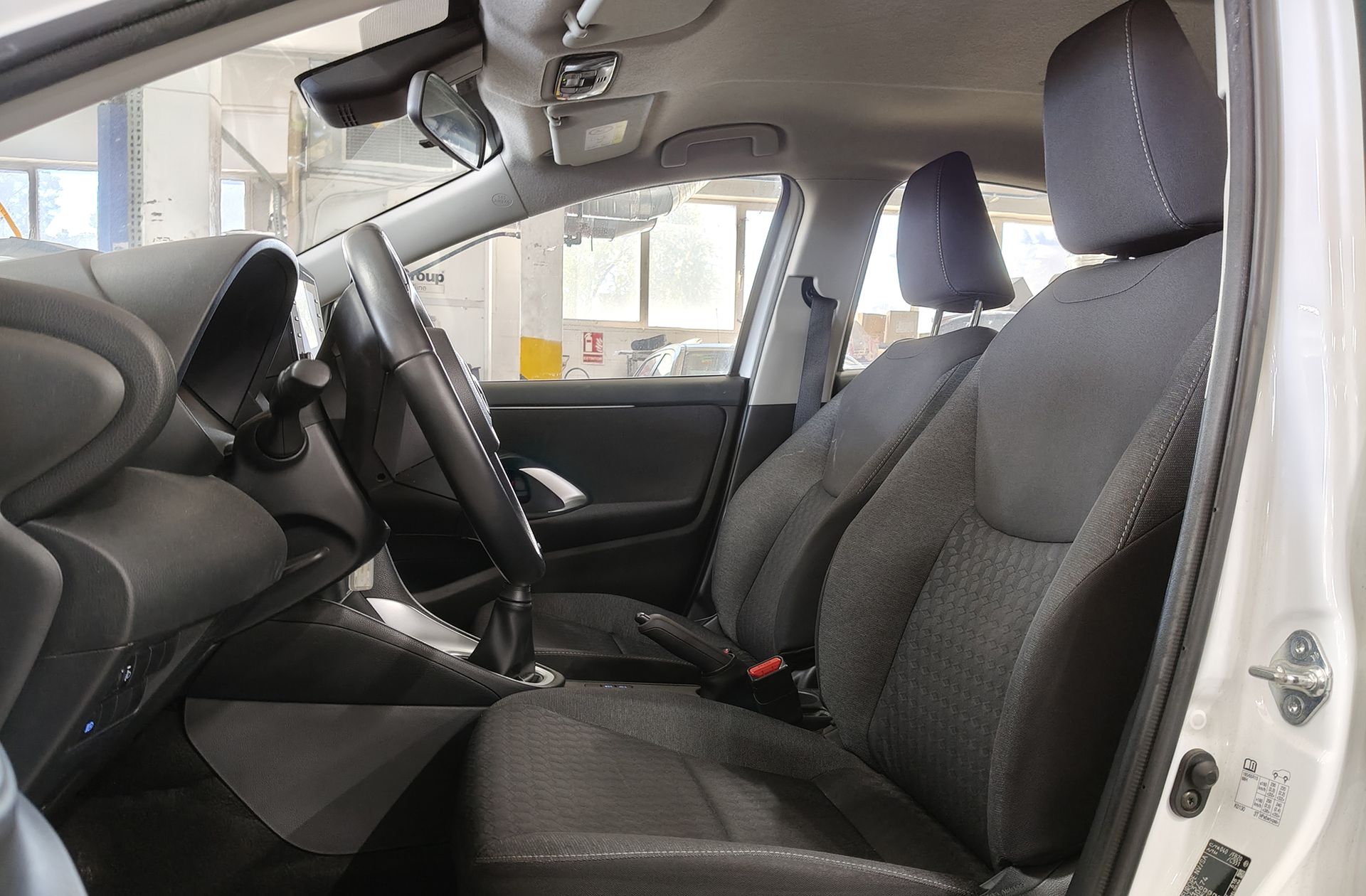 Toyota Yaris 1.0 70 Business - foto 9