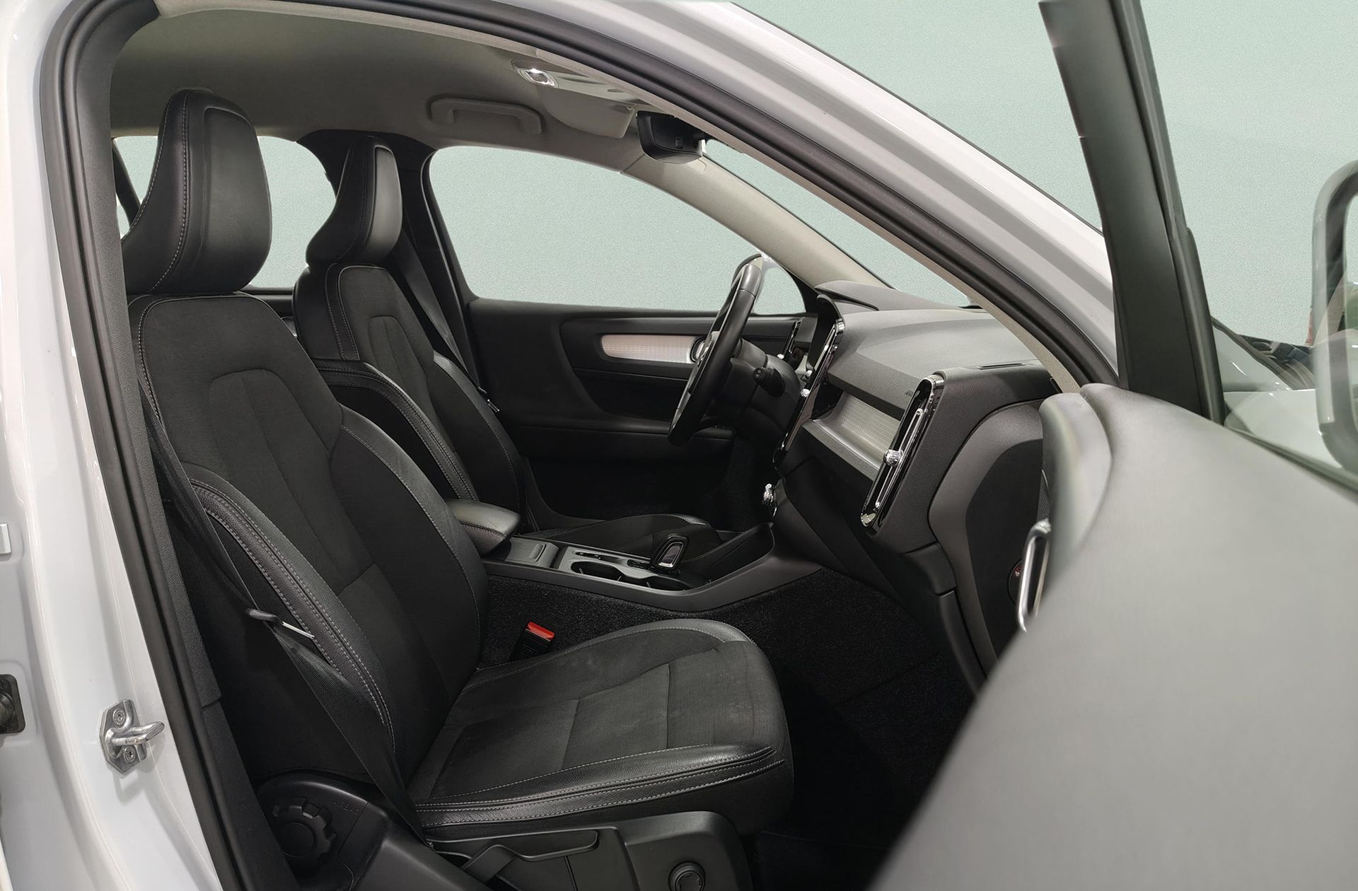 Volvo XC40 T3 Momentum Pro - foto 20
