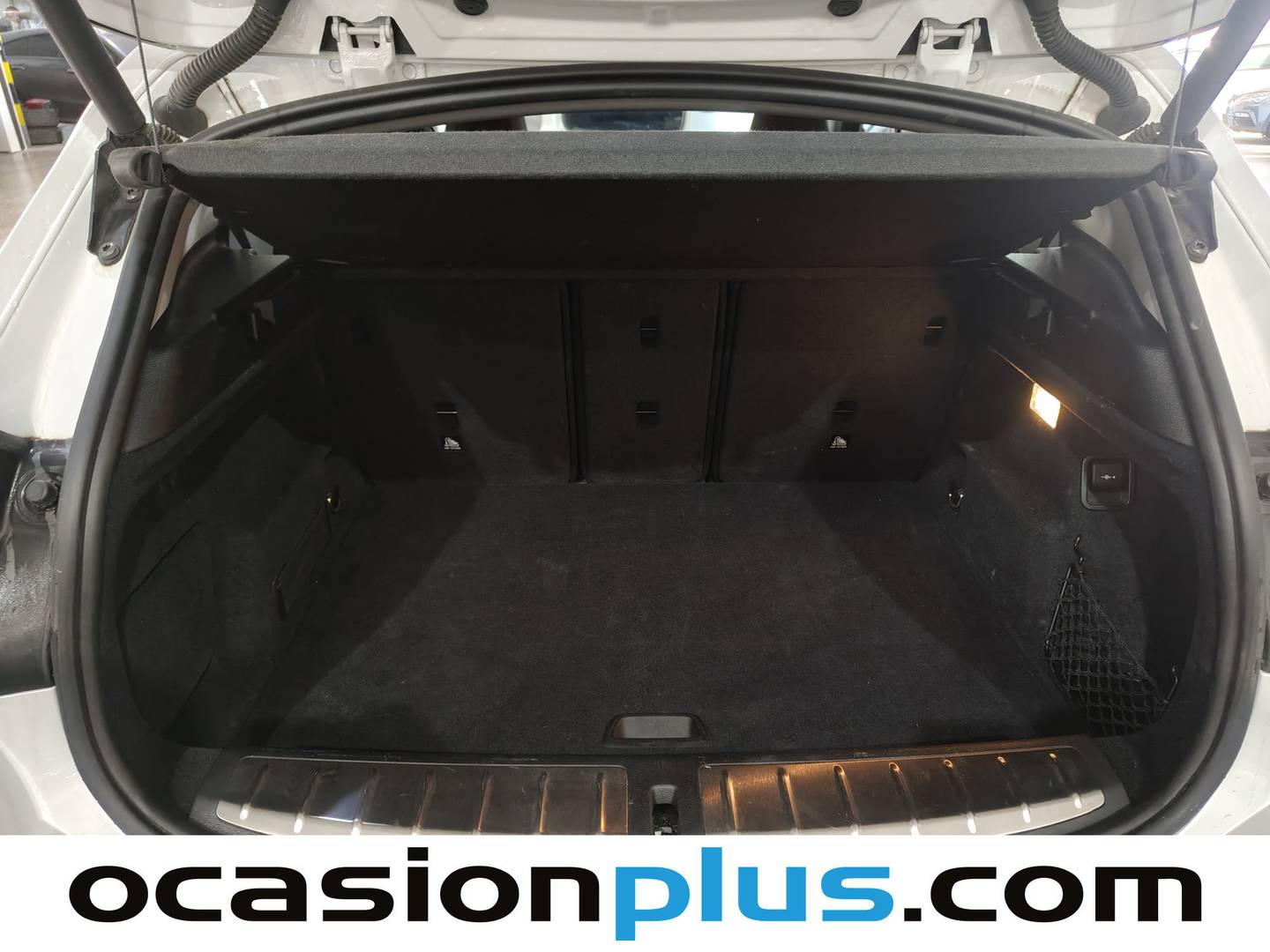 Fotos maletero BMW X2 BMW X2 sDrive18d (150 CV)