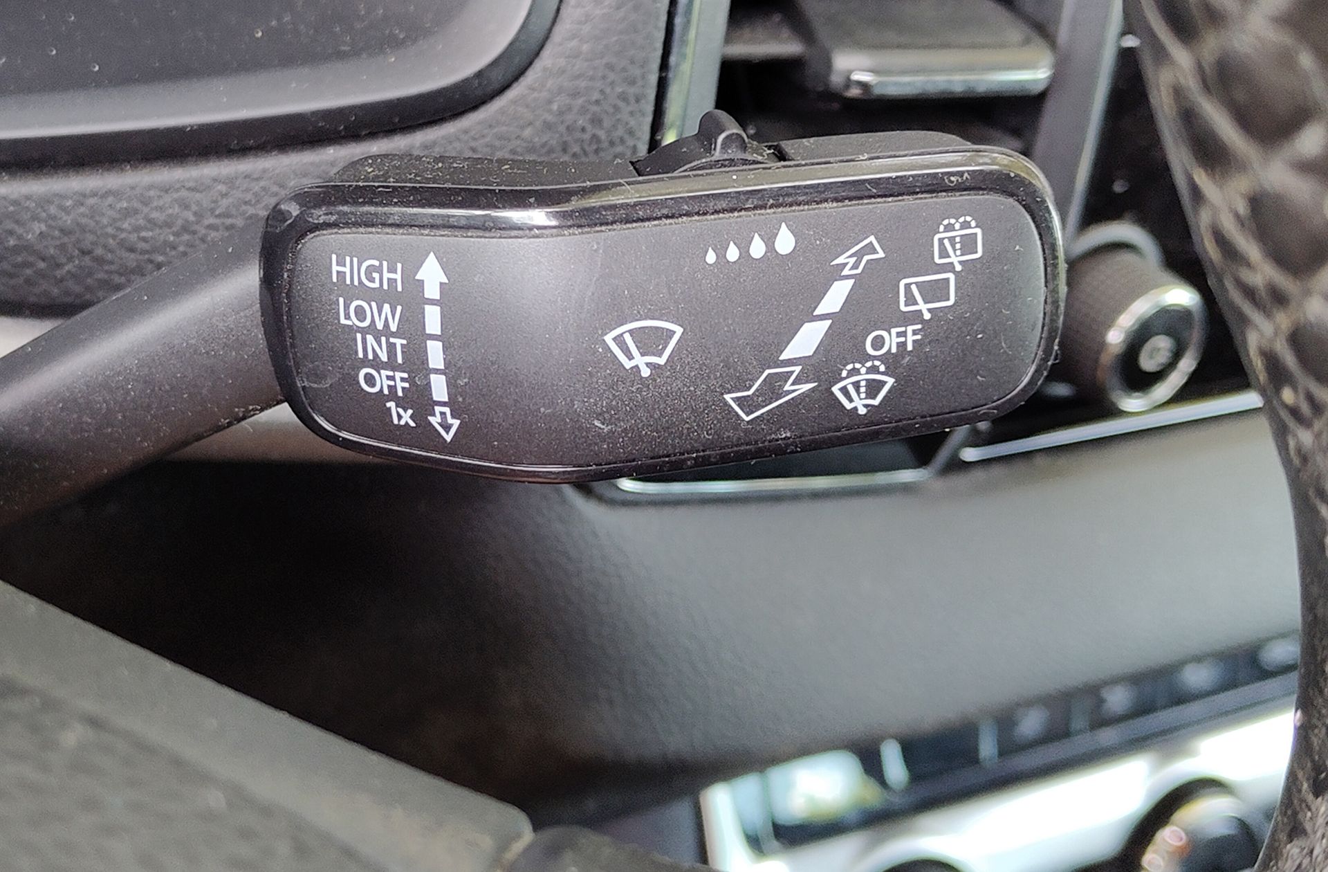 Škoda Karoq 1.6 TDI Ambition - foto 26
