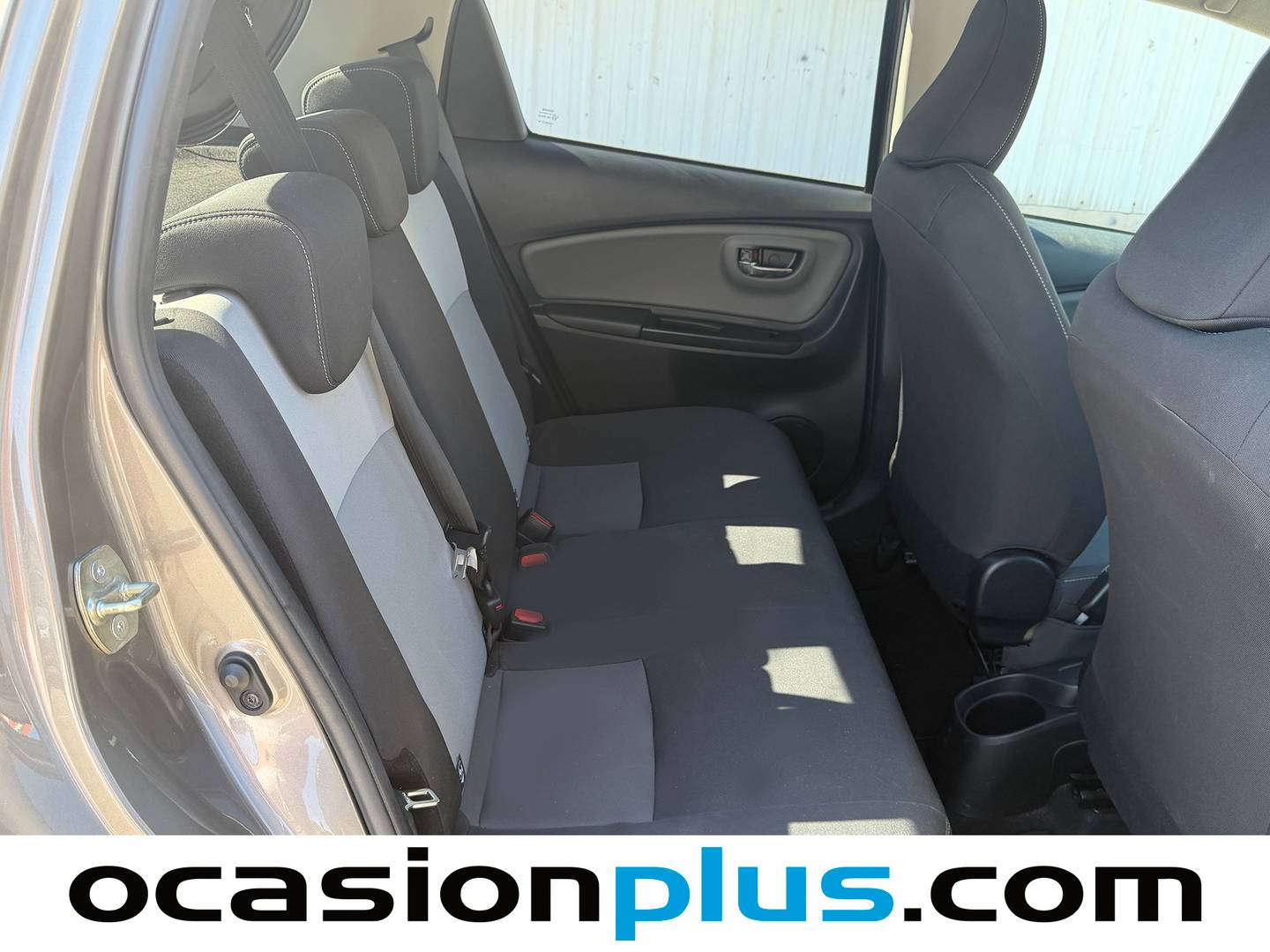 Foto asientos traseros Toyota Yaris Toyota Yaris 1.5 100H Advance (100 CV)