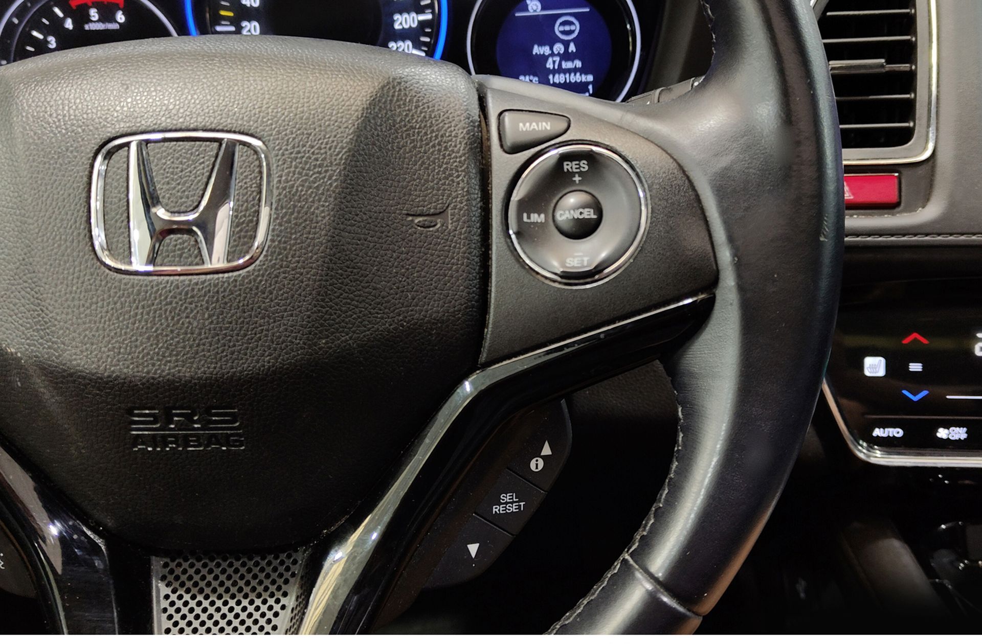 Honda HR-V 1.6 i-DTEC Executive - foto 33