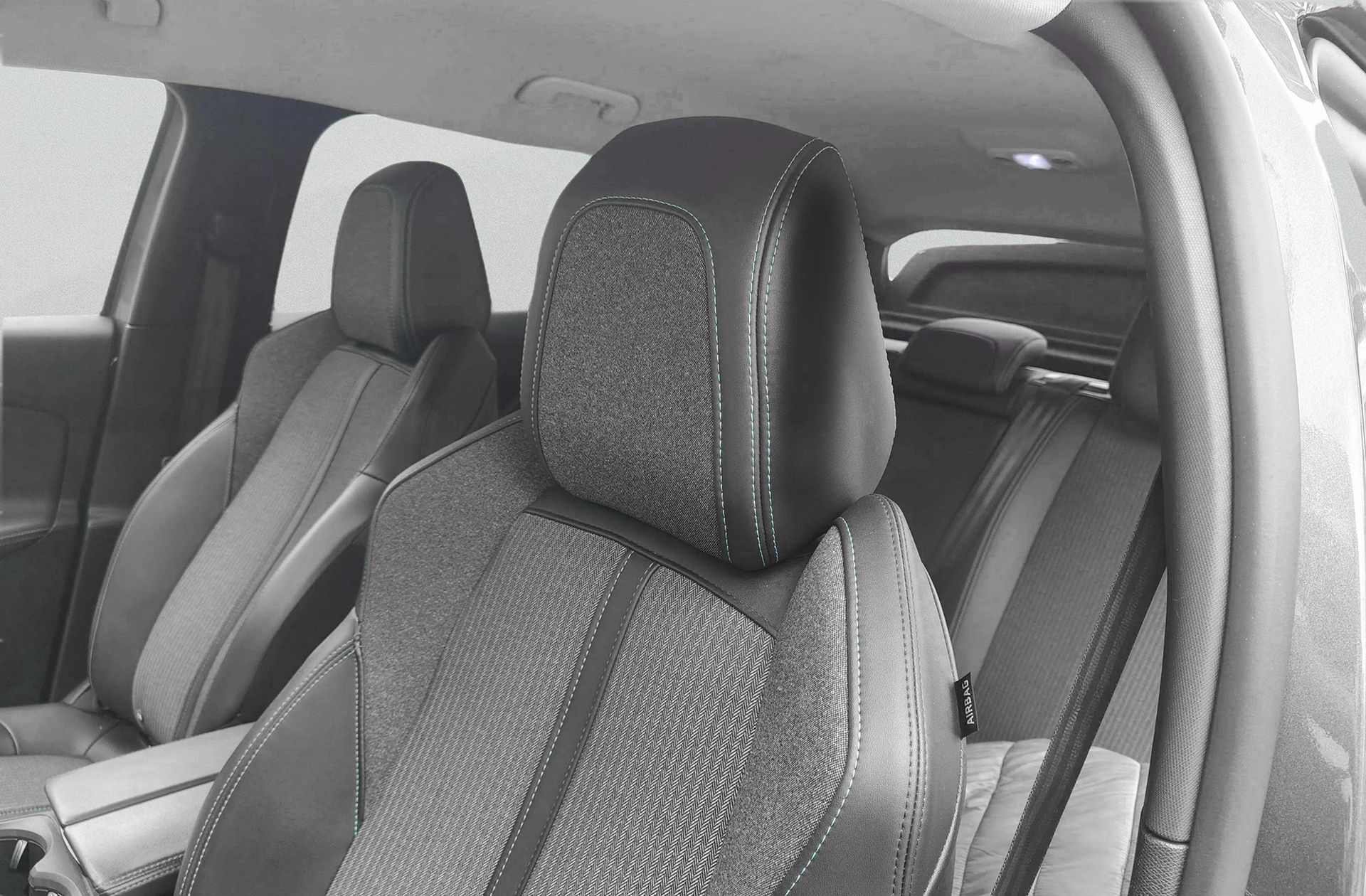 Peugeot 3008 PureTech 130 Allure - foto 12