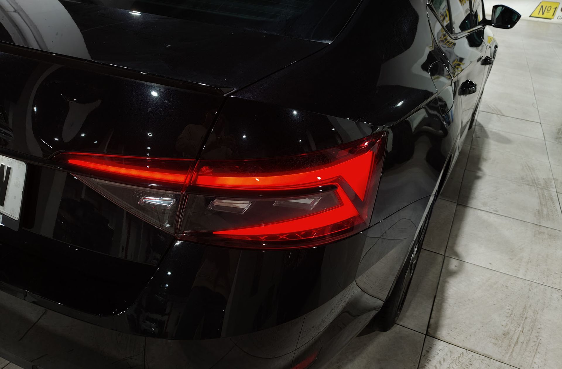 Škoda Superb 1.5 TSI Sport Line DSG - foto 22