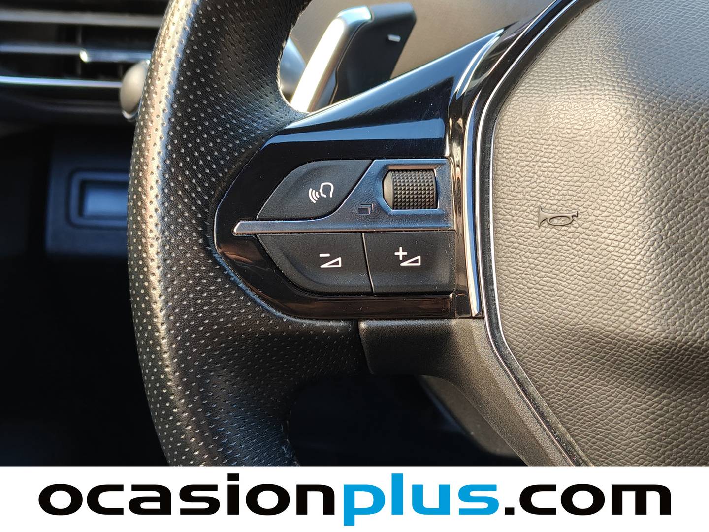 Foto Peugeot 3008 Peugeot 3008 PureTech 130 S&S GT EAT8 (130 CV)