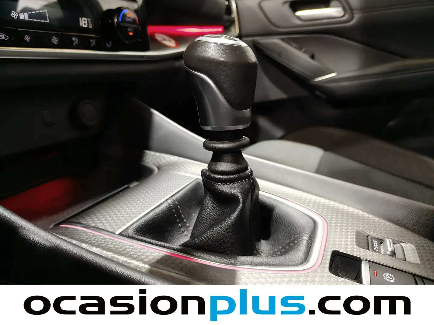 Foto Nissan QASHQAI Nissan Qashqai DIG-T 140 mHEV N-Connecta 4x2 (140 CV)