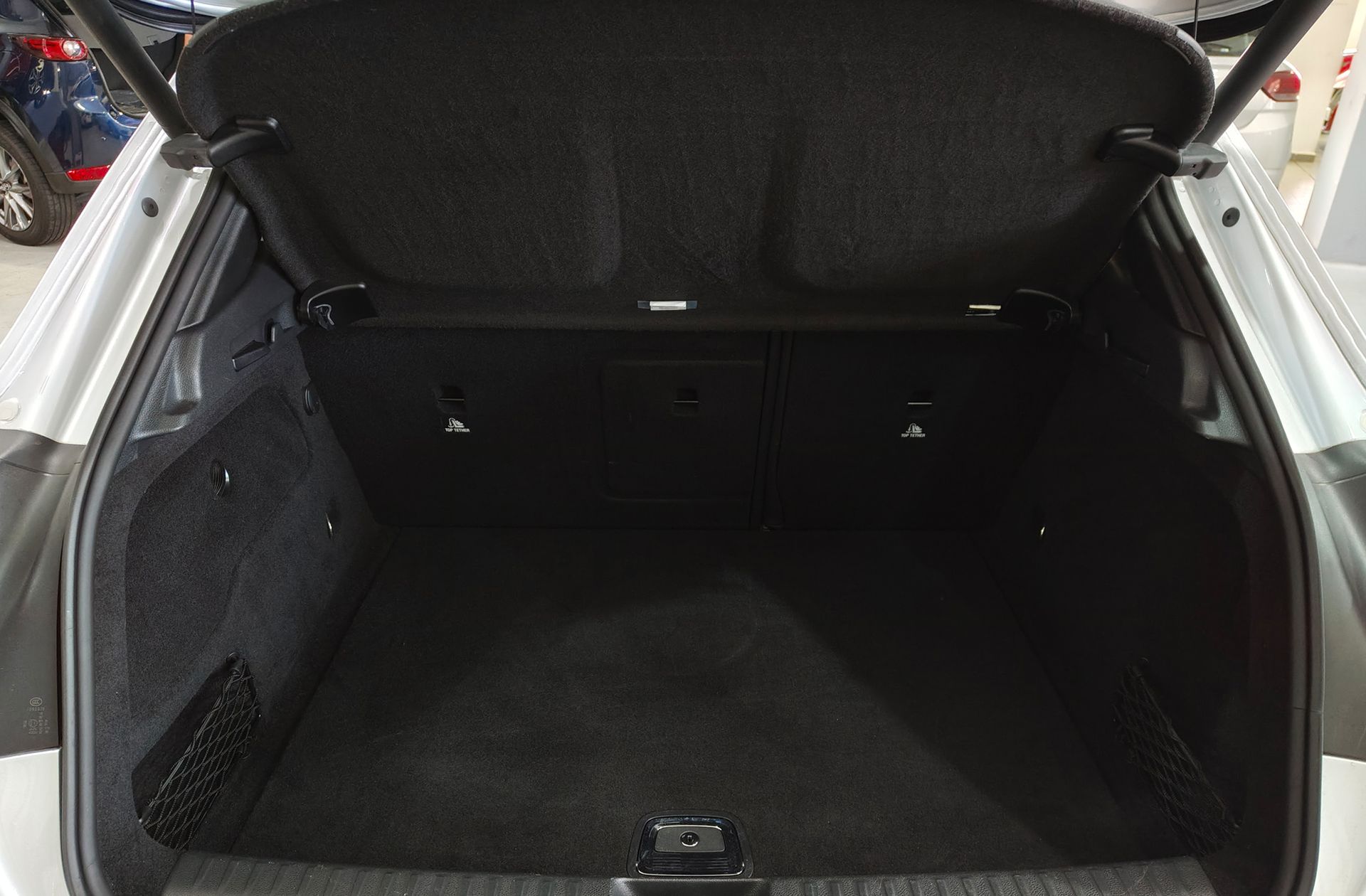 Mercedes-Benz GLA 180 Pack AMG - foto 16