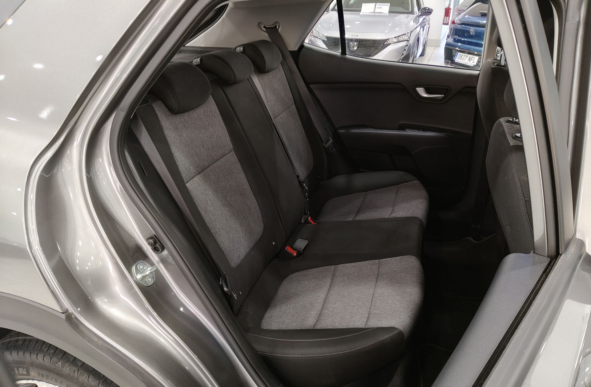 Kia Stonic 1.0 T-GDi MHEV Concept - foto 16