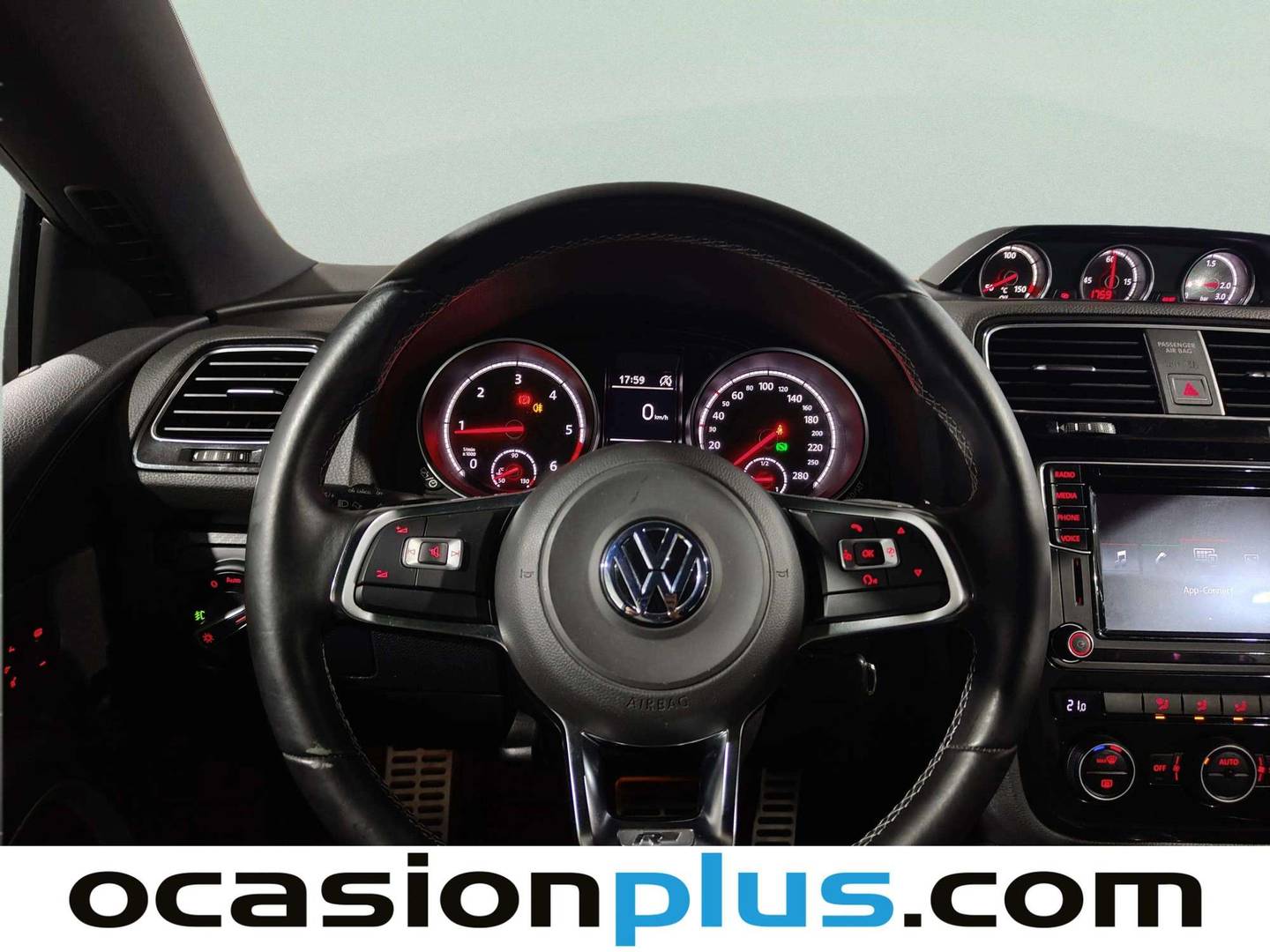 Foto Volkswagen Scirocco Volkswagen Scirocco R-Line 2.0 TDI BMT (150 CV) DSG